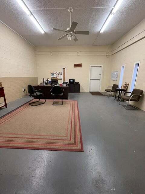 1920 N Chadbourne Street Property Photo 8