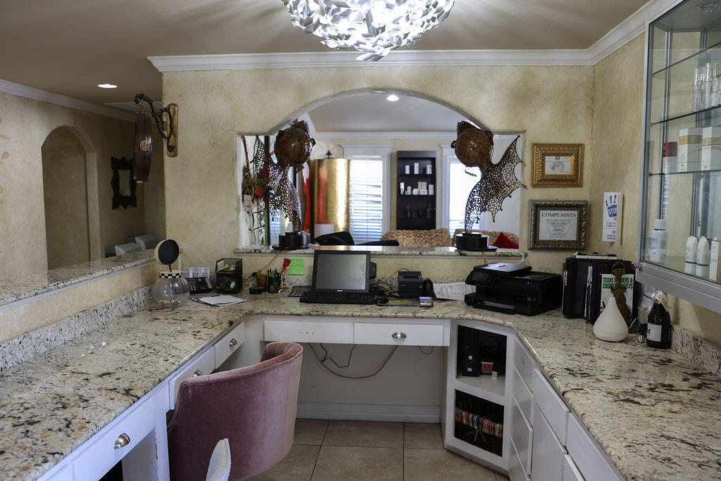 3812 Arden Road Property Photo 6