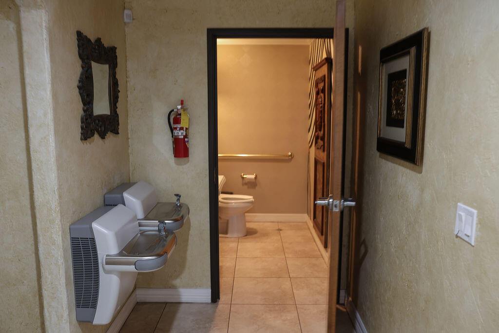 3812 Arden Road Property Photo 13