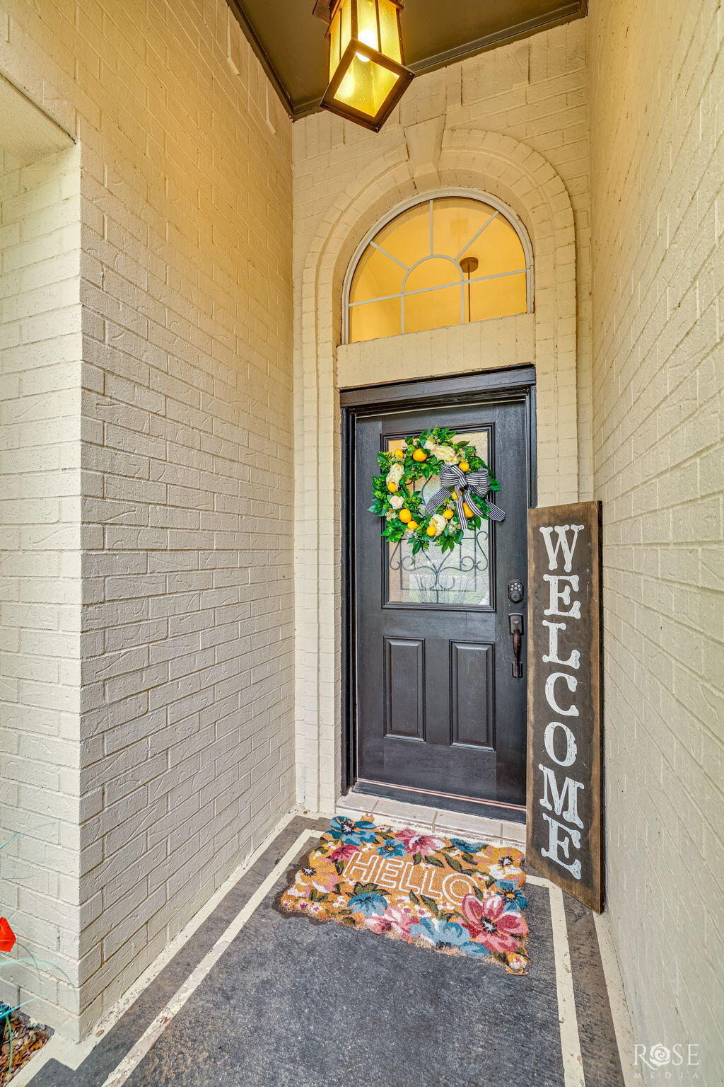 1282 Gleneagles Drive Property Photo 8