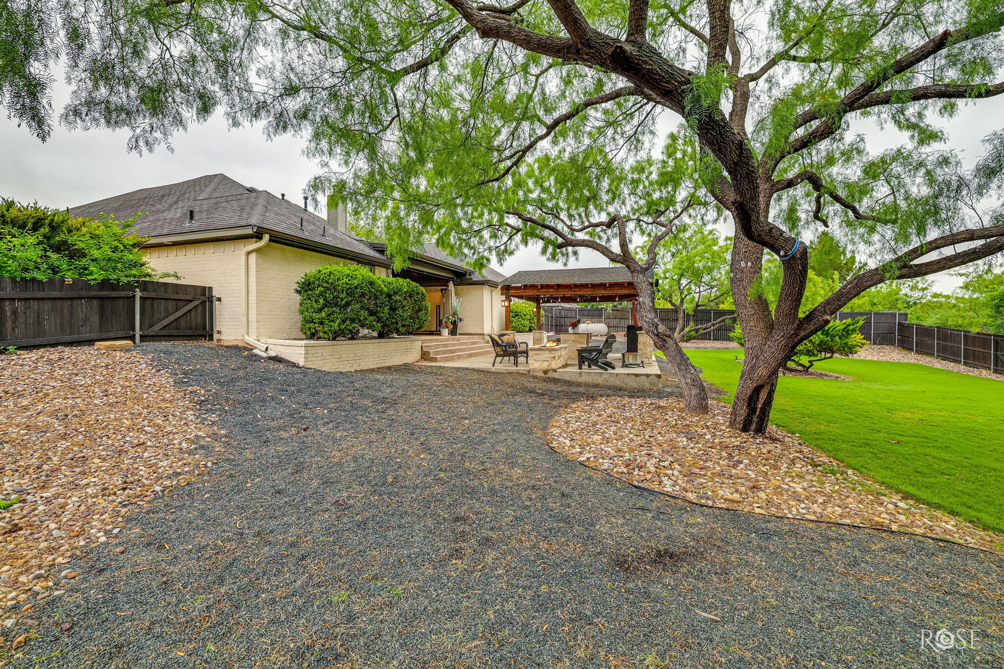 1282 Gleneagles Drive Property Photo 46