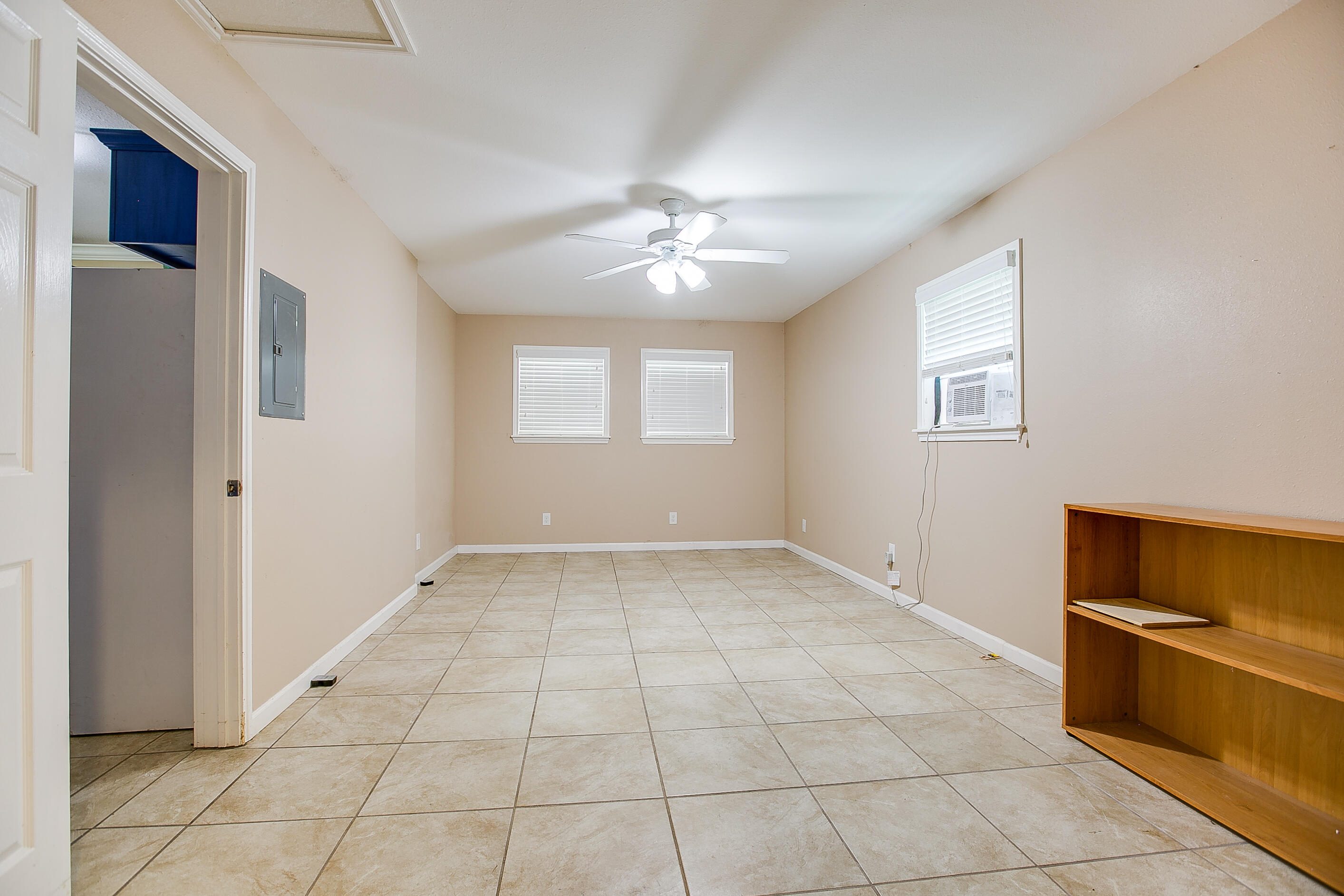 410 Mccarver Drive Property Photo 6