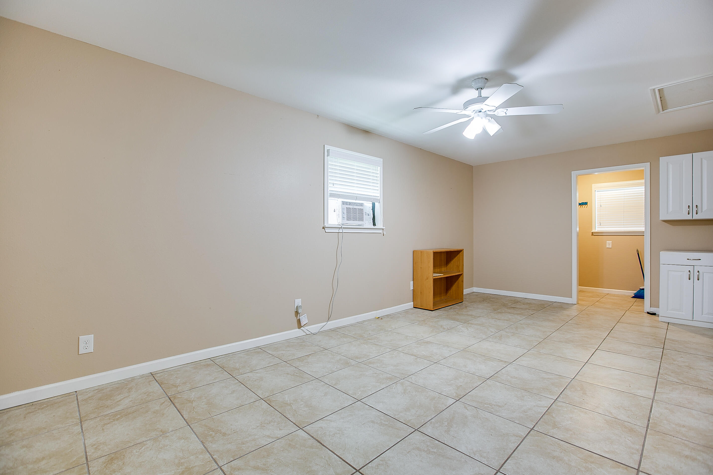 410 Mccarver Drive Property Photo 7