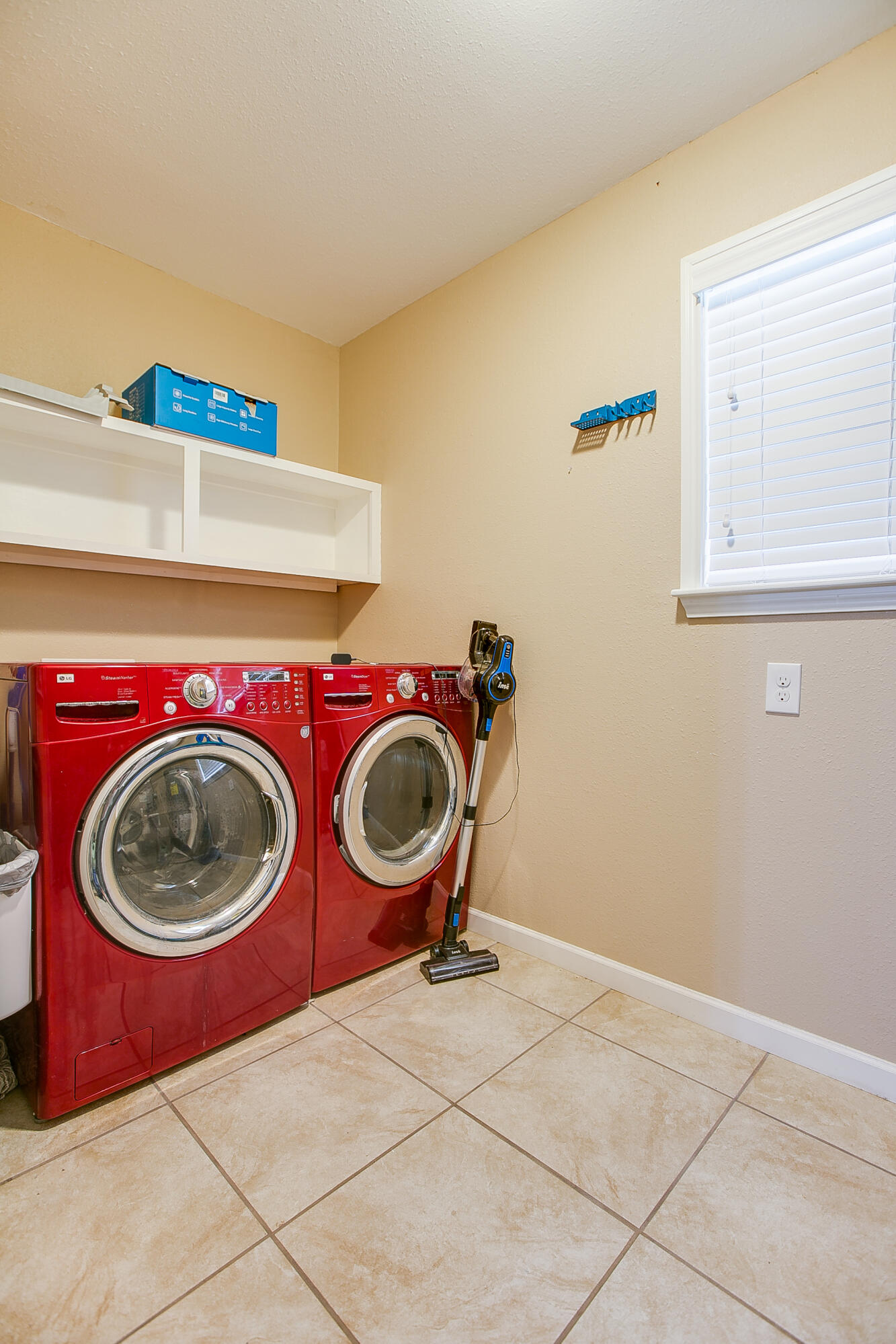 410 Mccarver Drive Property Photo 8