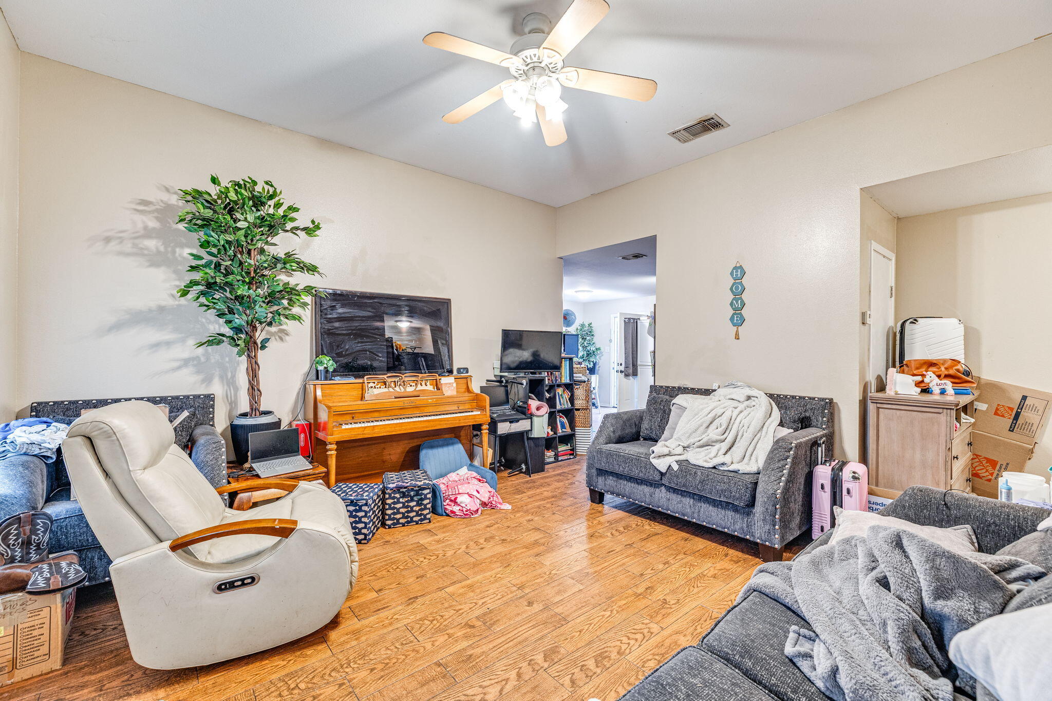1614 Cloud Street Property Photo 3
