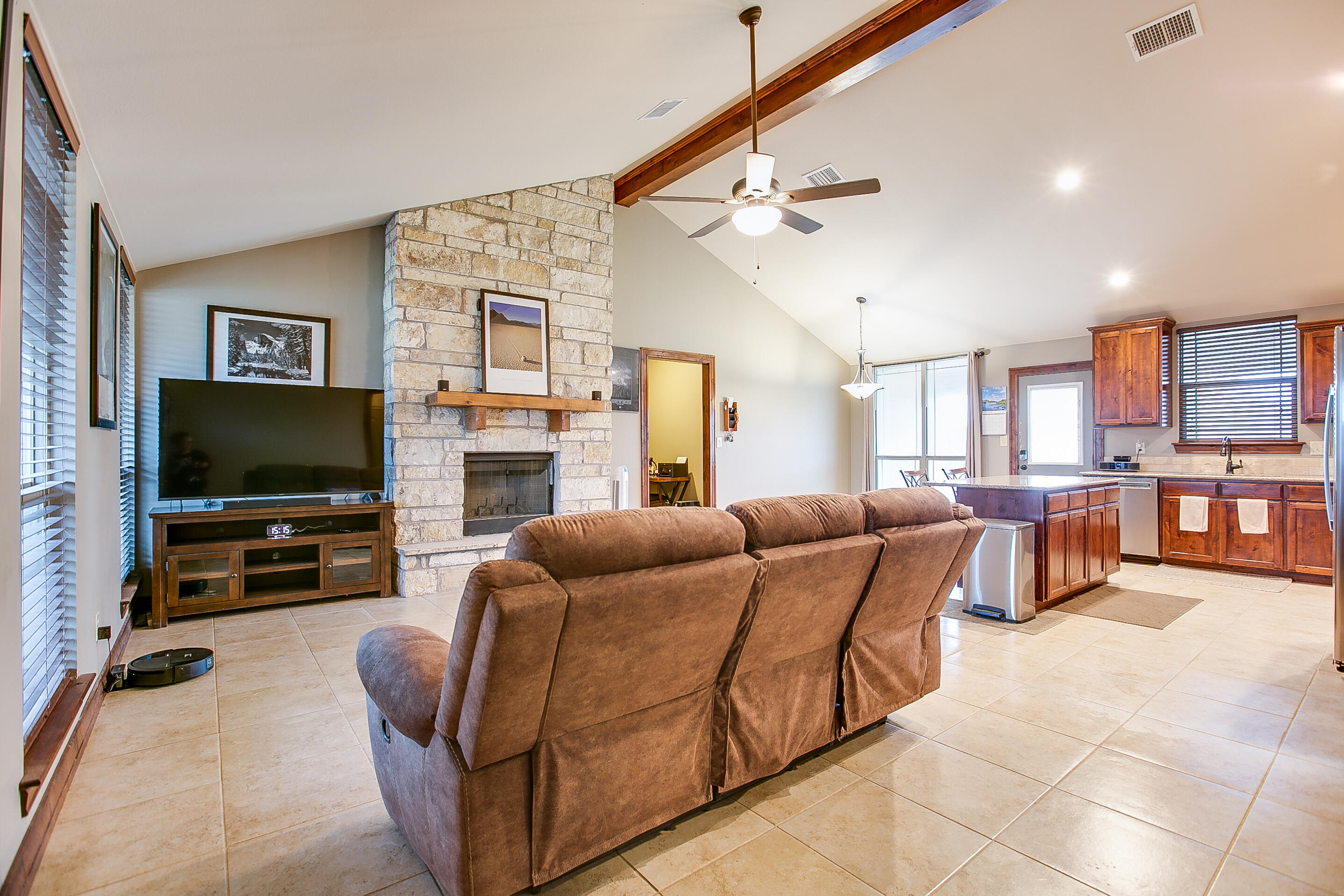 8483 Puma Court Property Photo 5