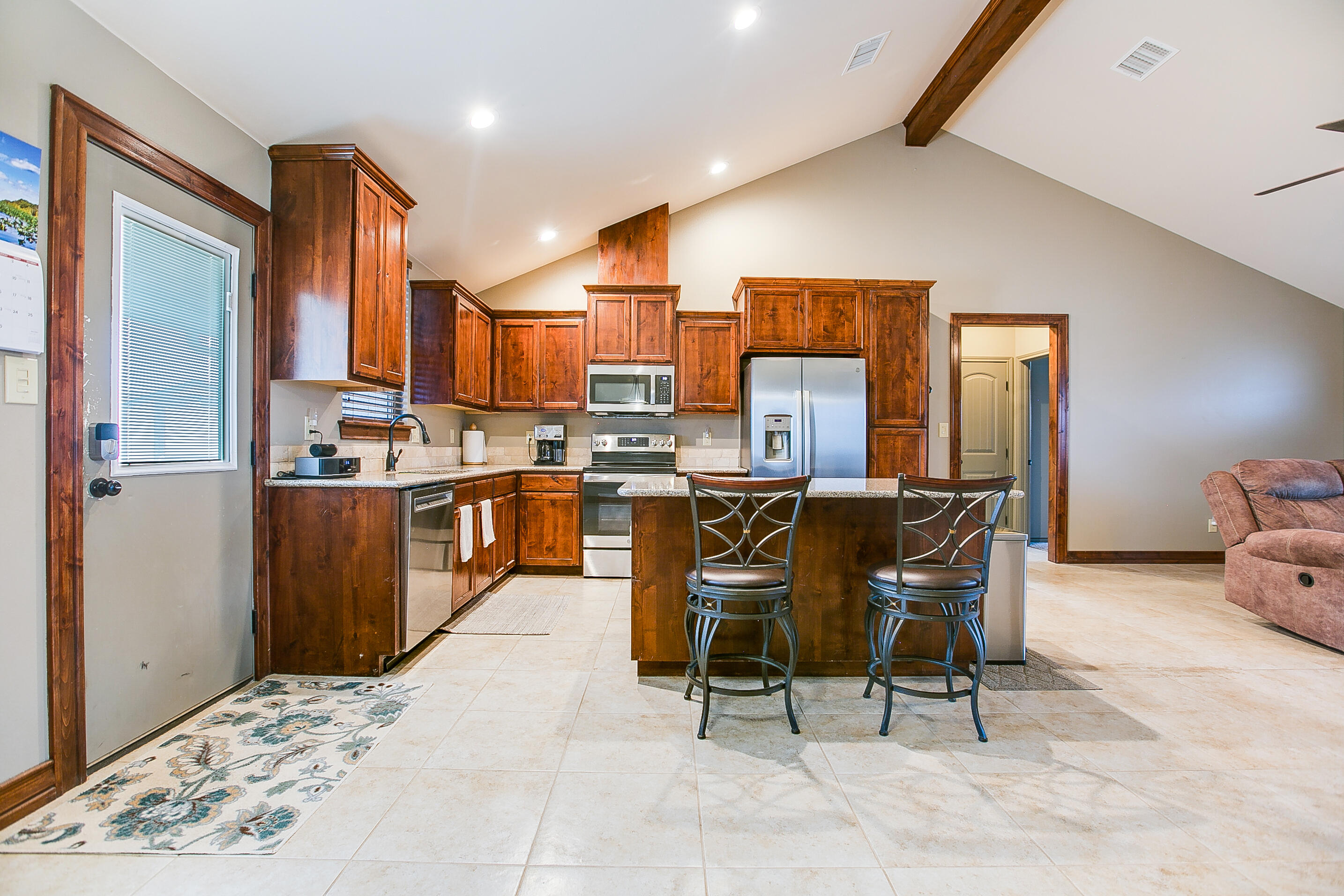 8483 Puma Court Property Photo 10