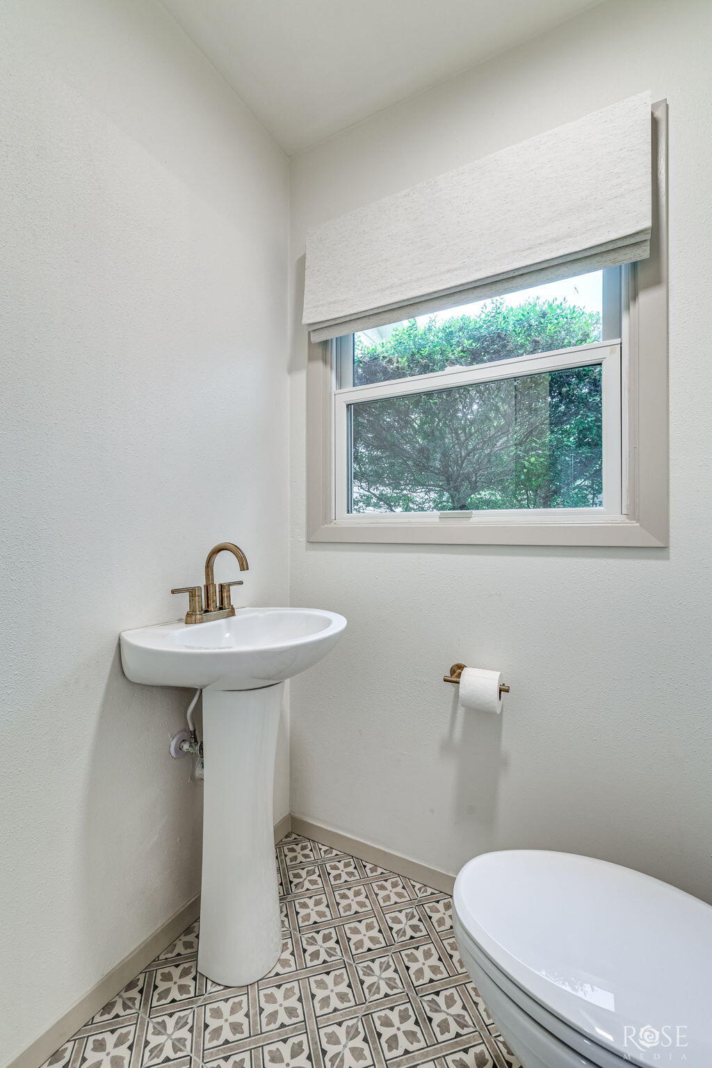 2305 Douglas Drive Property Photo 21