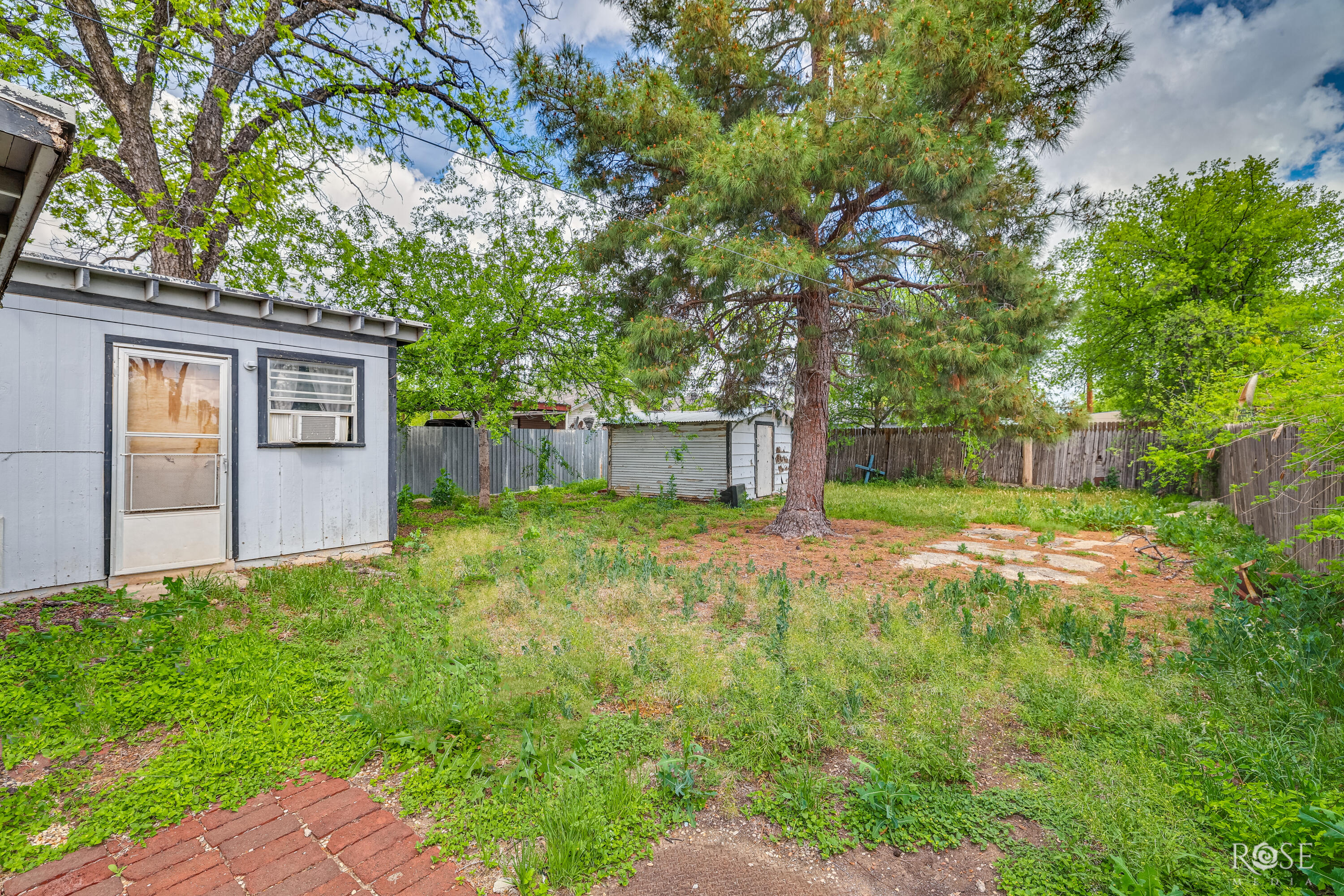 708 Spaulding Street Property Photo 21