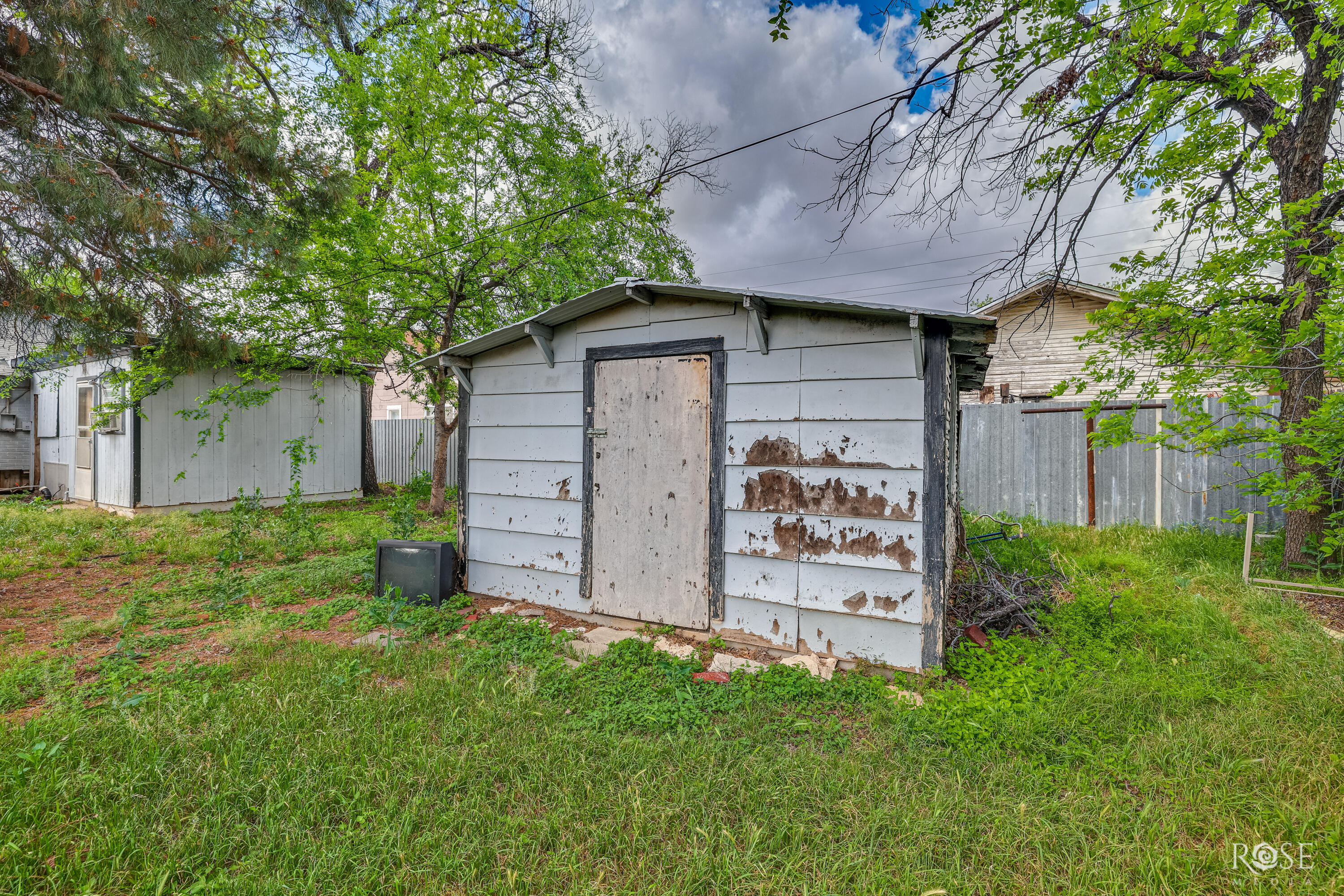 708 Spaulding Street Property Photo 23
