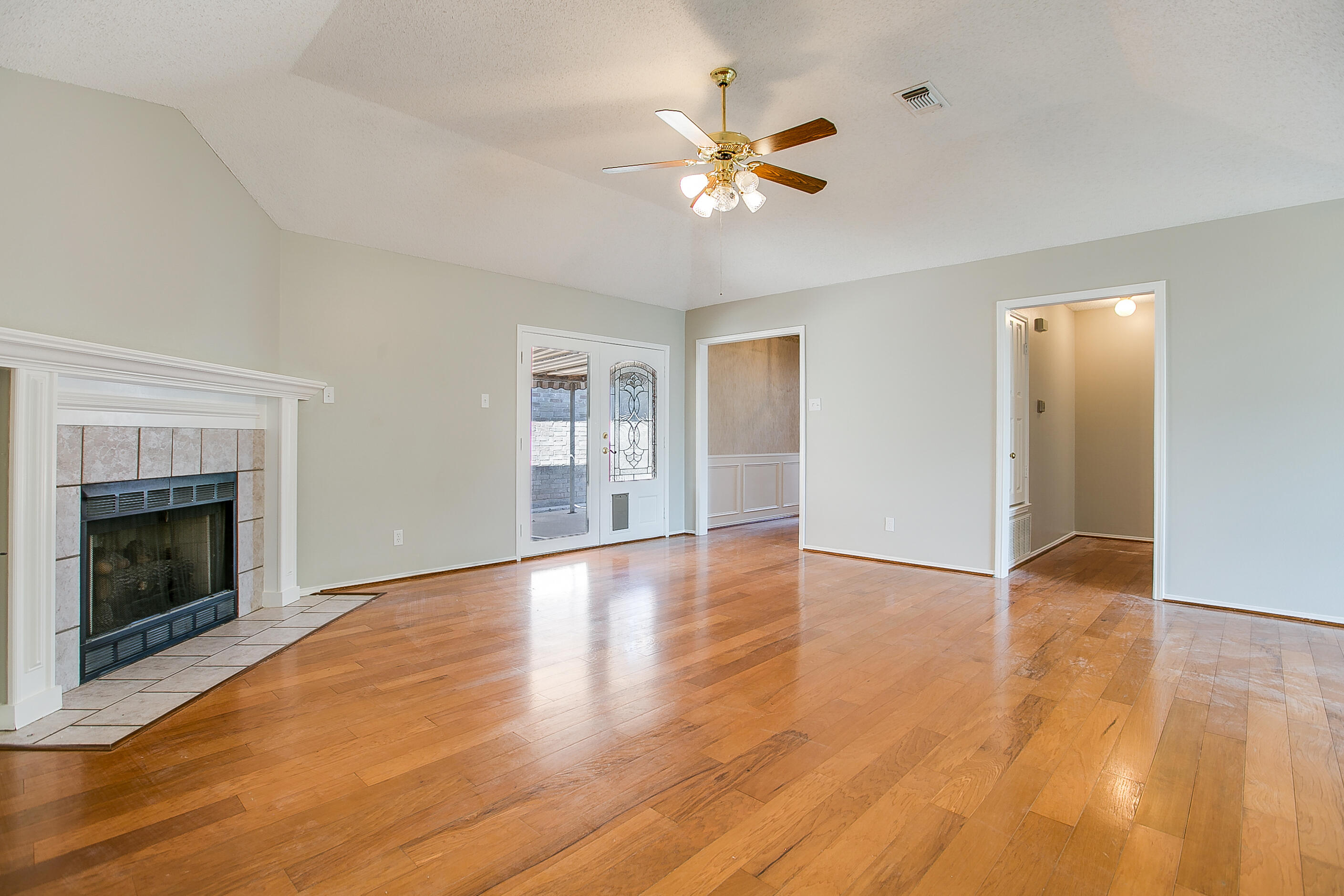 4553 Southern Oak Lane Property Photo 9