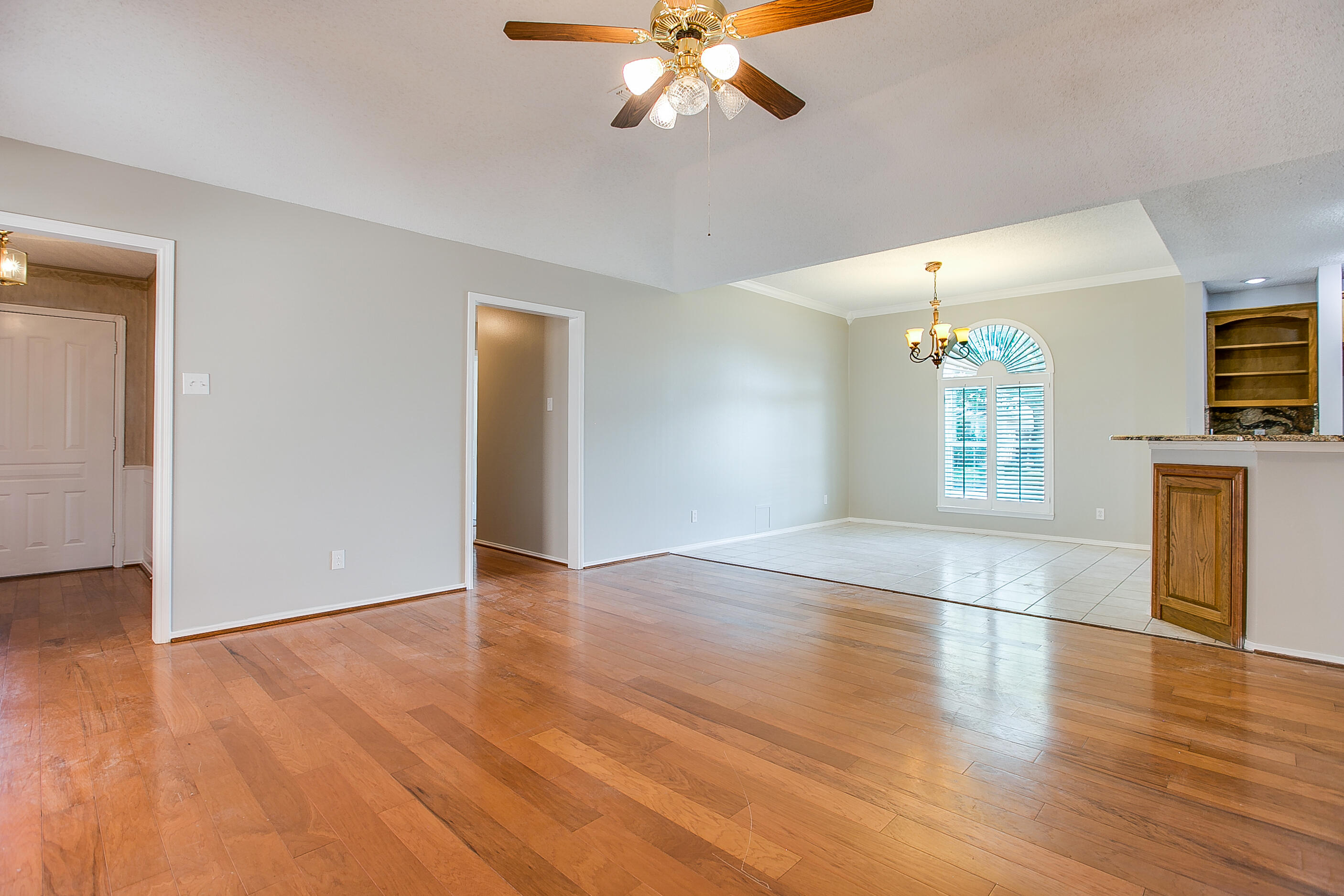 4553 Southern Oak Lane Property Photo 10