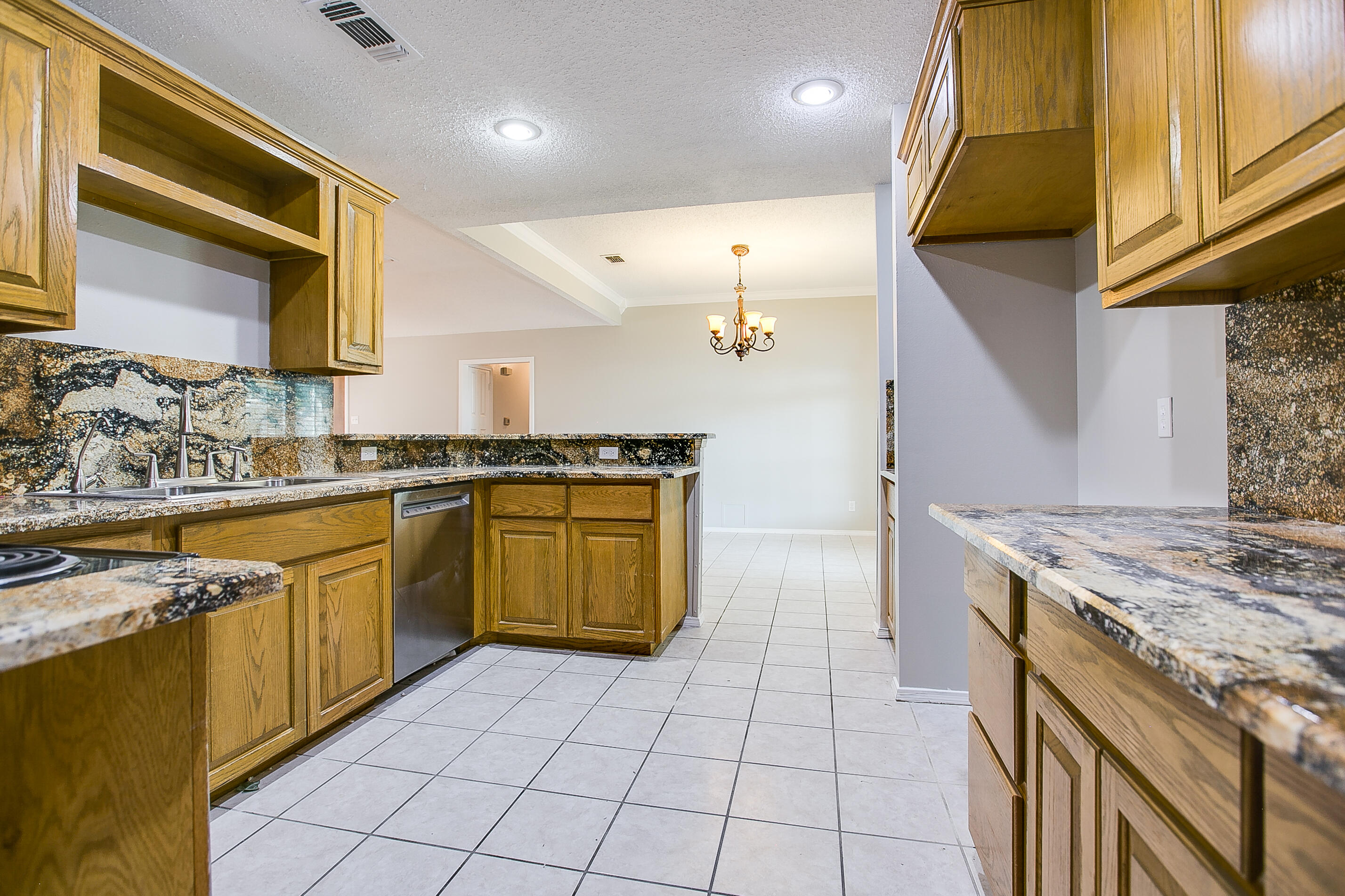 4553 Southern Oak Lane Property Photo 16