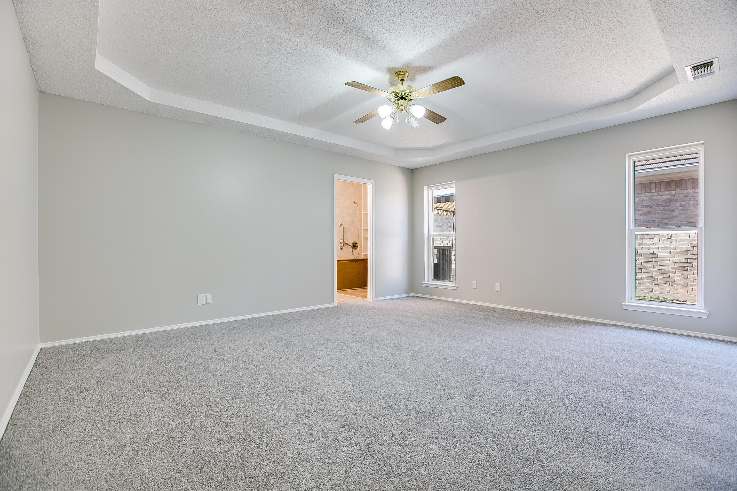 4553 Southern Oak Lane Property Photo 19