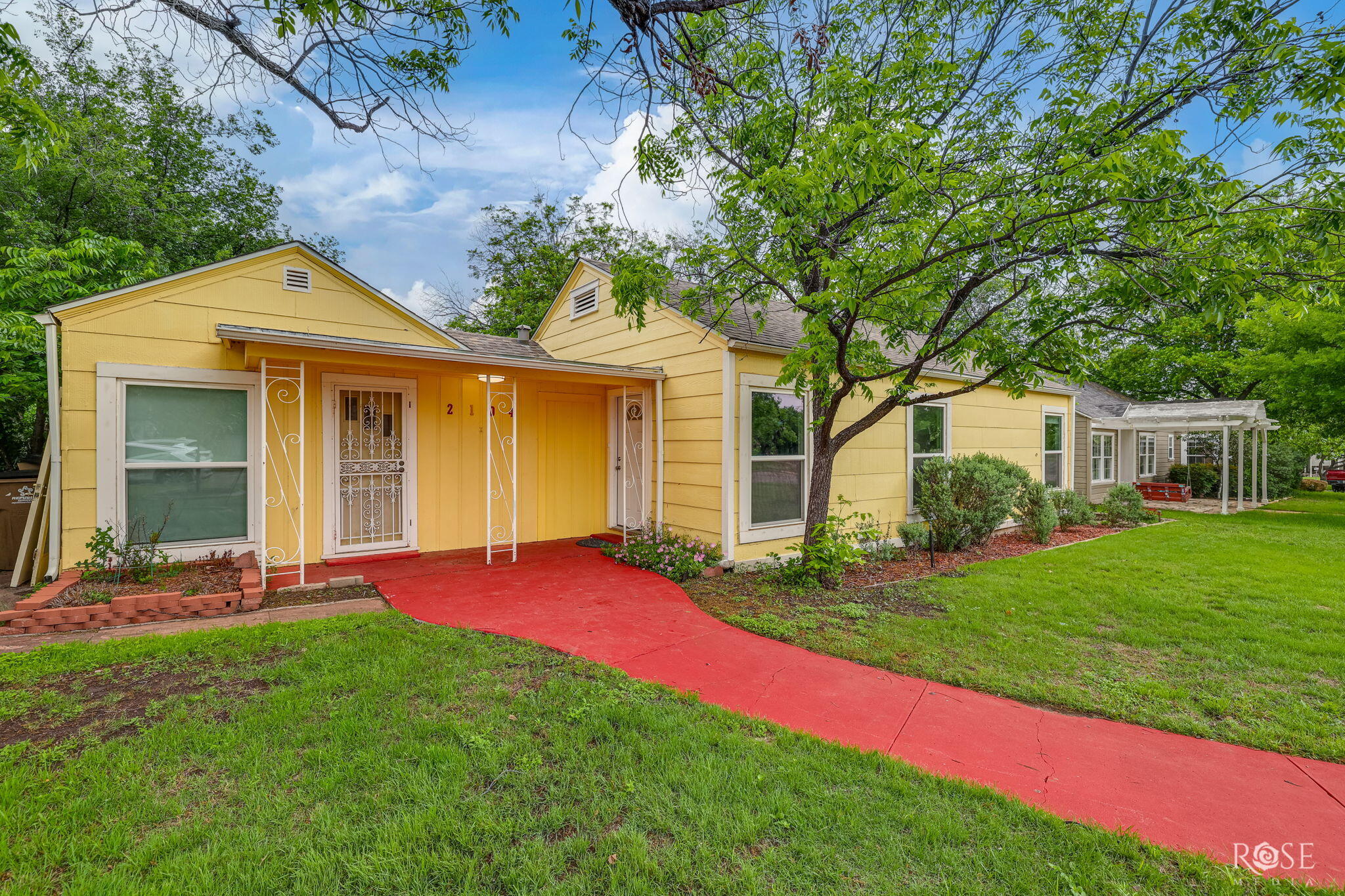 2104 W Avenue J Property Photo 6