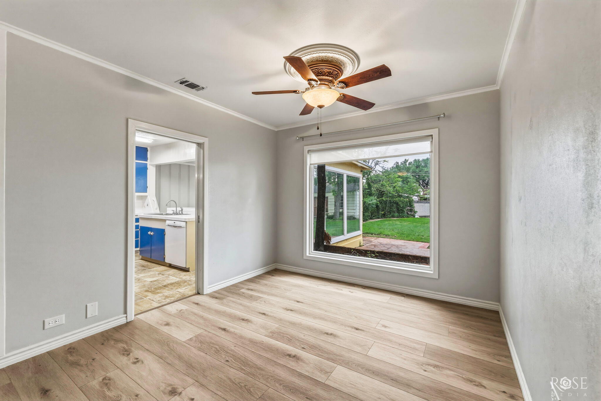 2104 W Avenue J Property Photo 11