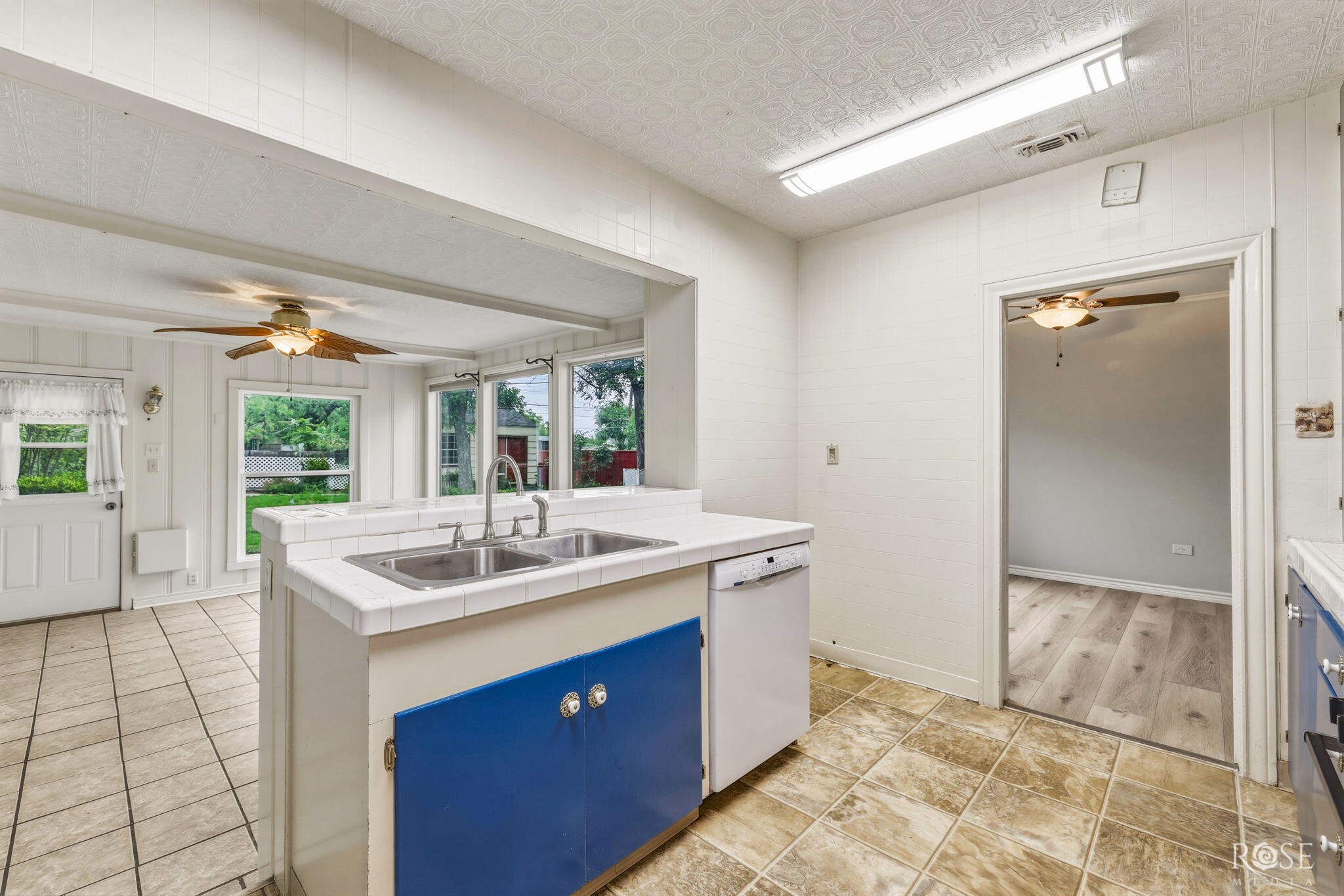 2104 W Avenue J Property Photo 15