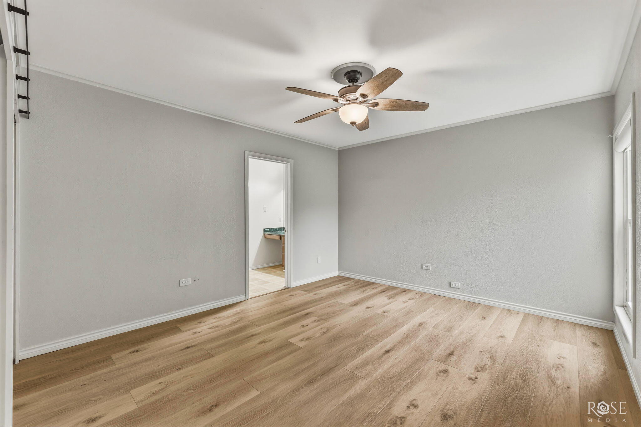 2104 W Avenue J Property Photo 18