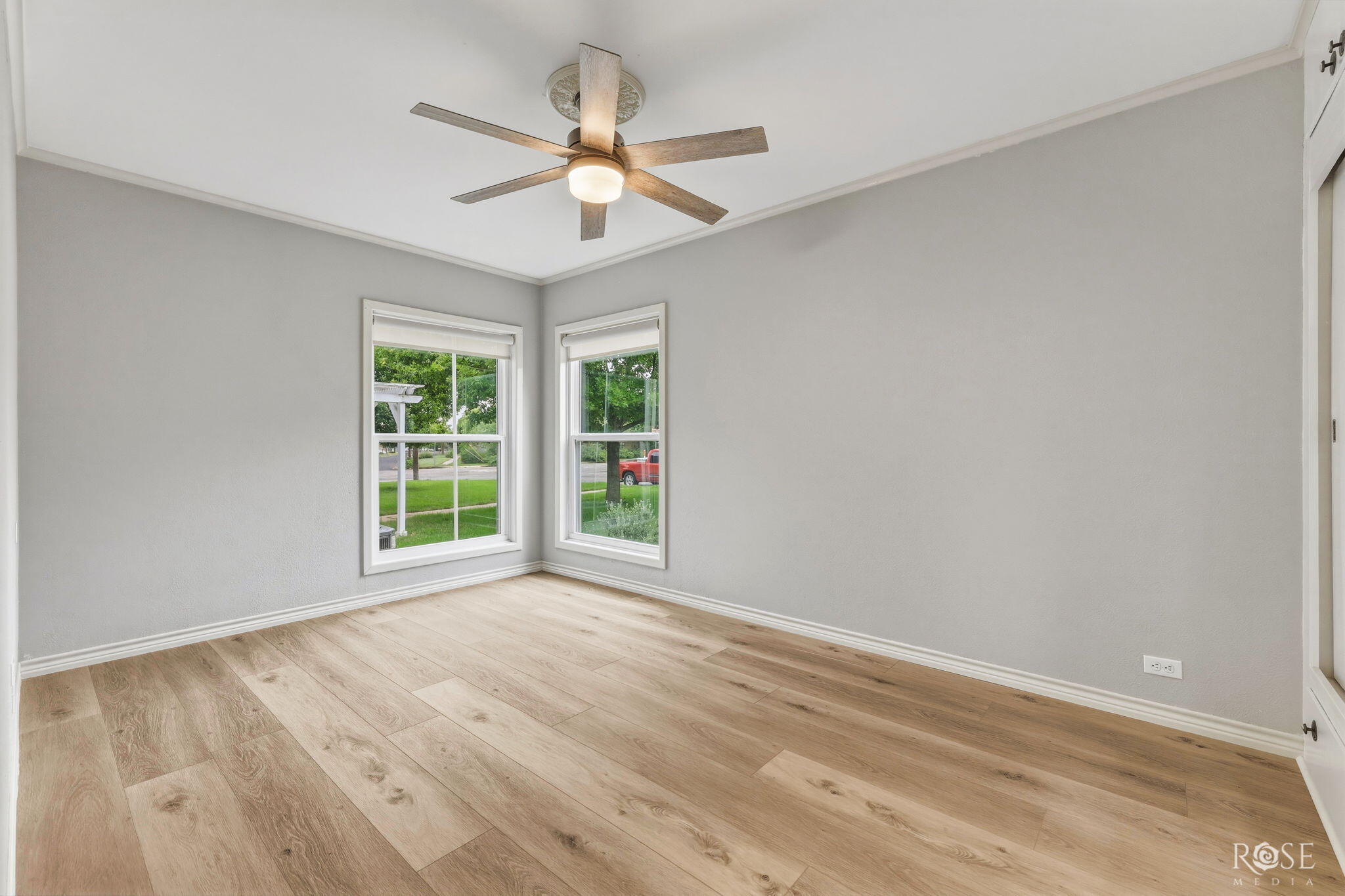 2104 W Avenue J Property Photo 25