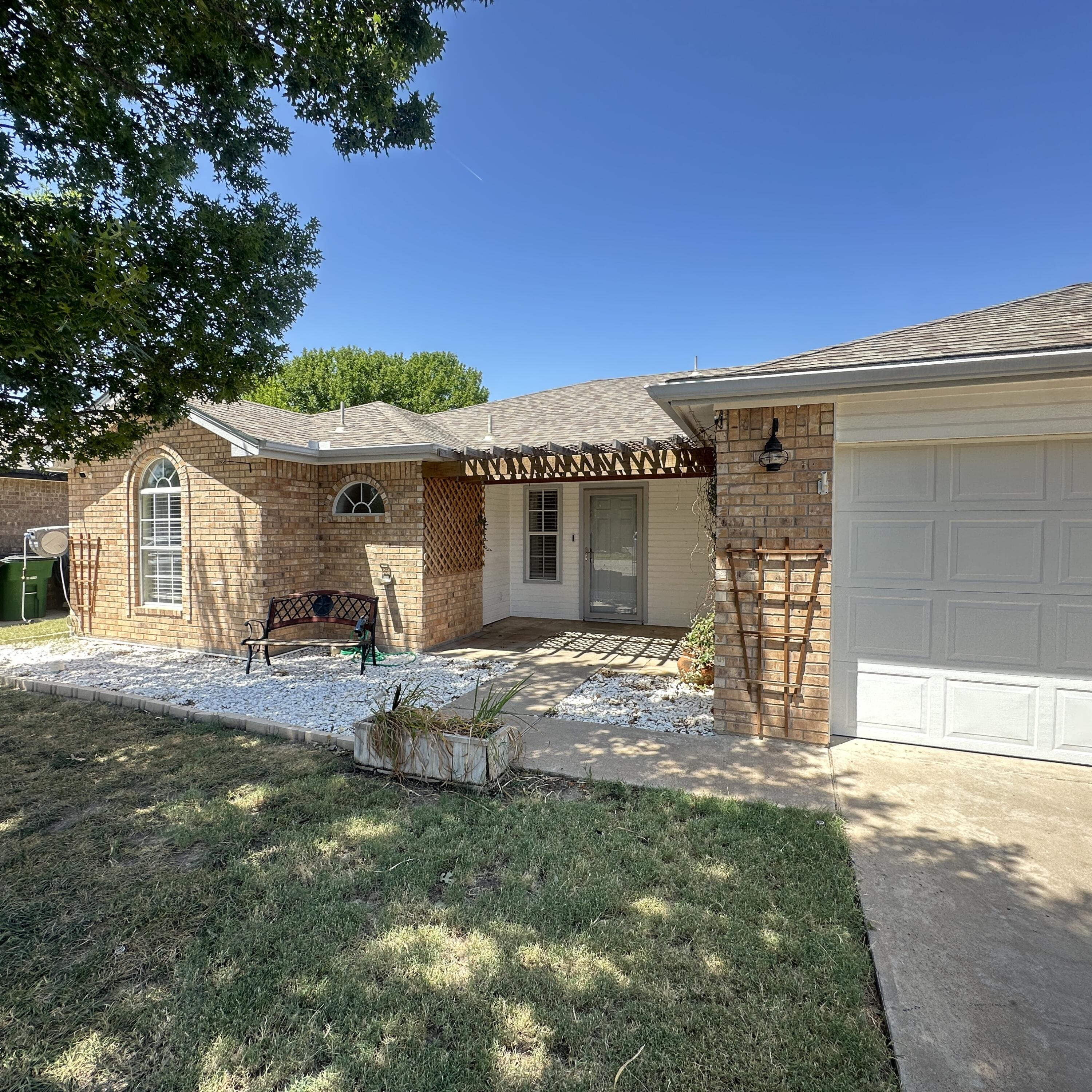 1207 Joseph Lane Property Photo 2