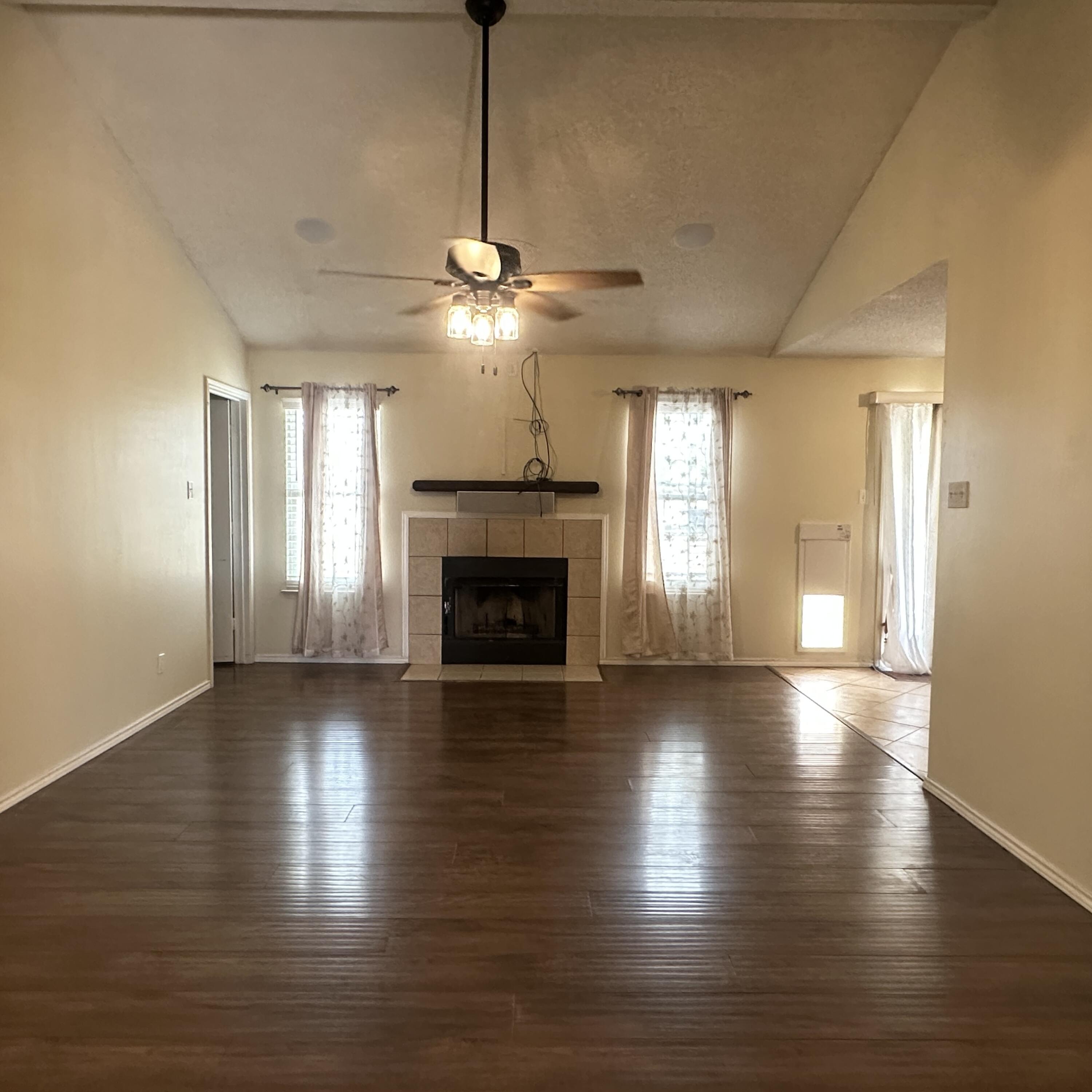 1207 Joseph Lane Property Photo 3