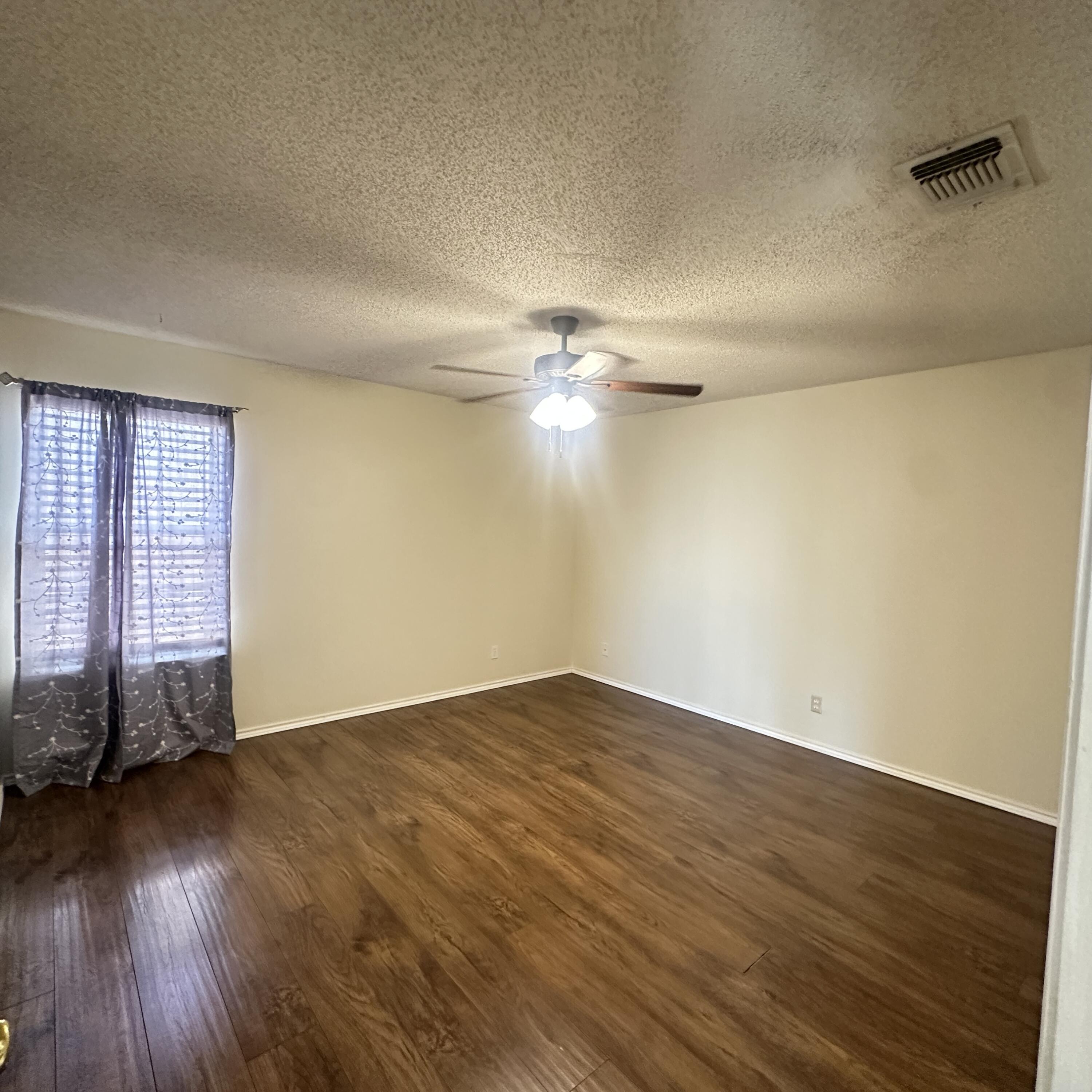 1207 Joseph Lane Property Photo 6