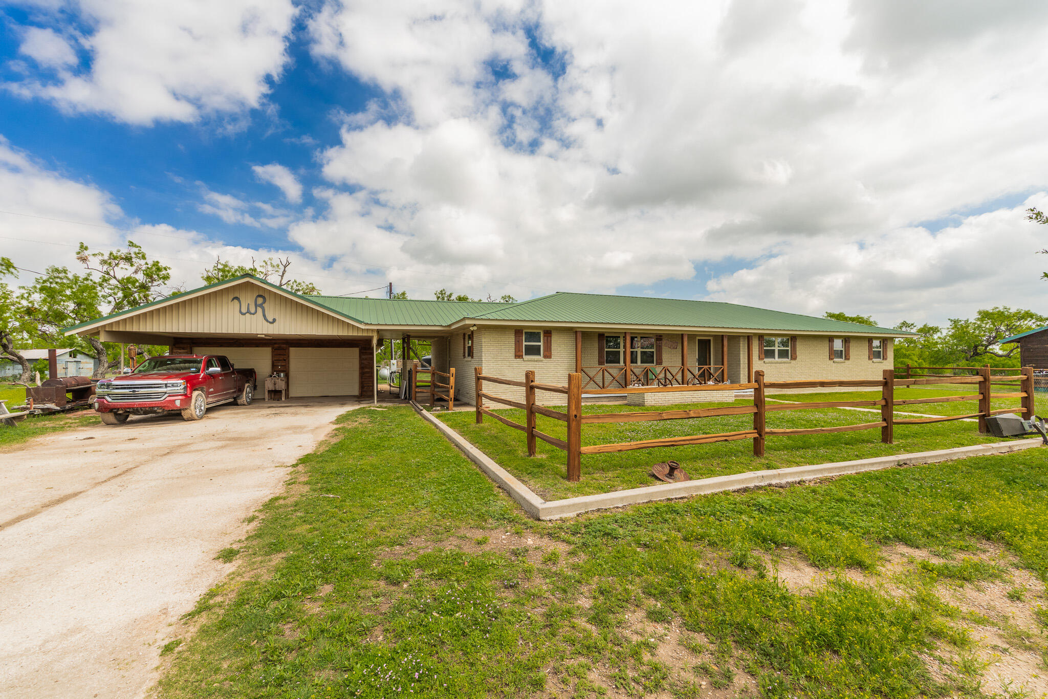 817 County Road 130 Property Photo 6