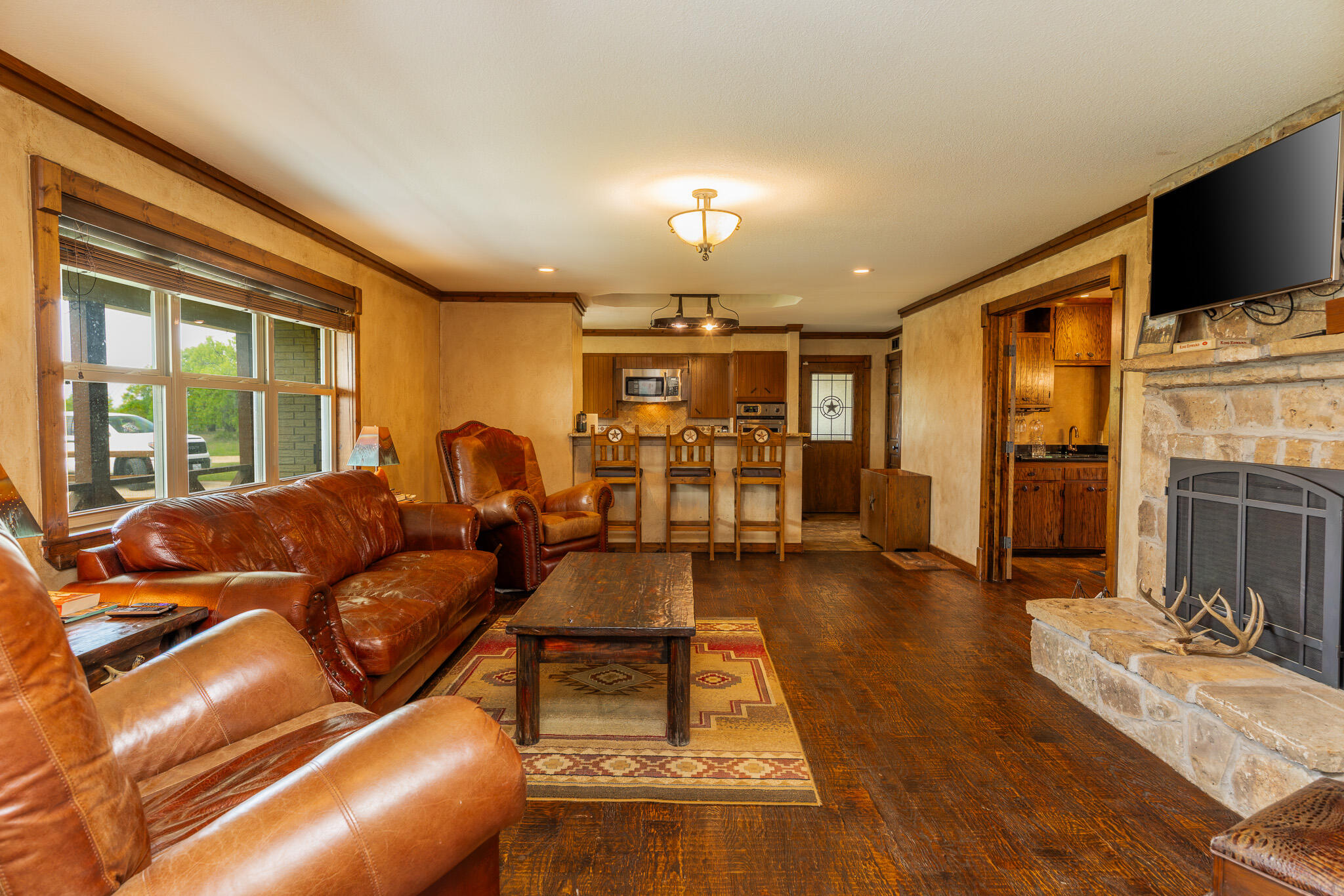 817 County Road 130 Property Photo 15