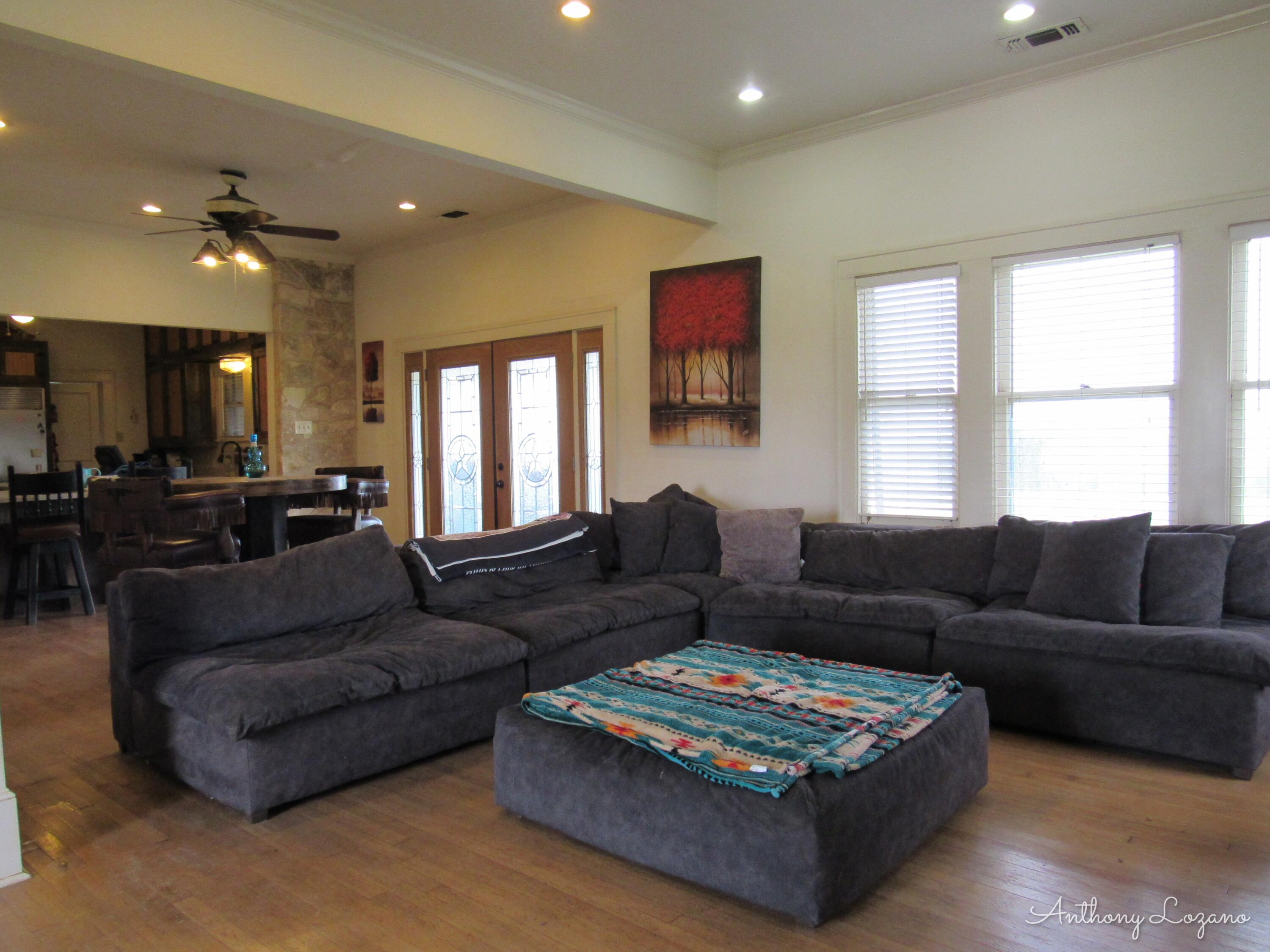 6624 Oilfield Drive Property Photo 7