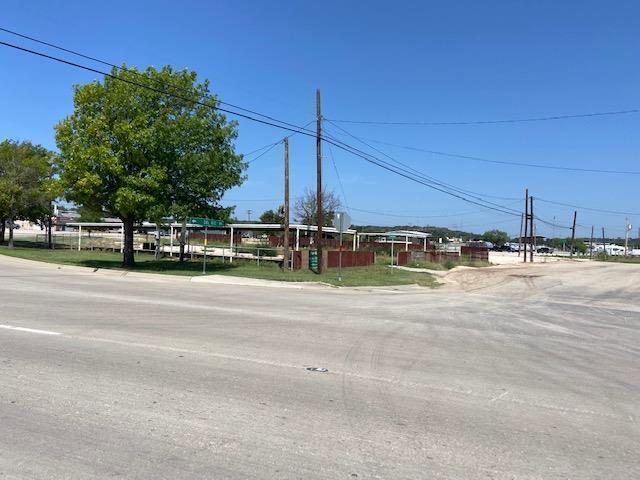 115 N Highway 277 Property Photo 3