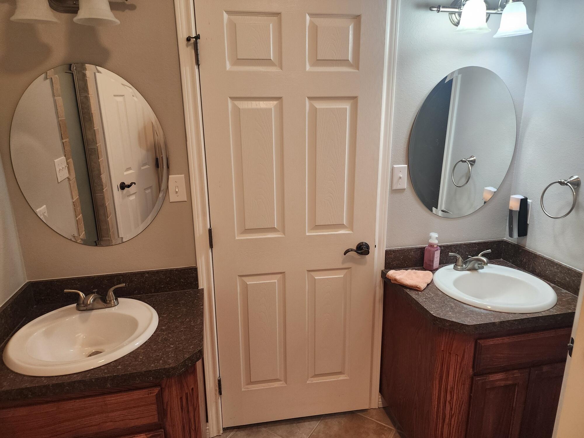 1226 Coventry Lane Property Photo 9