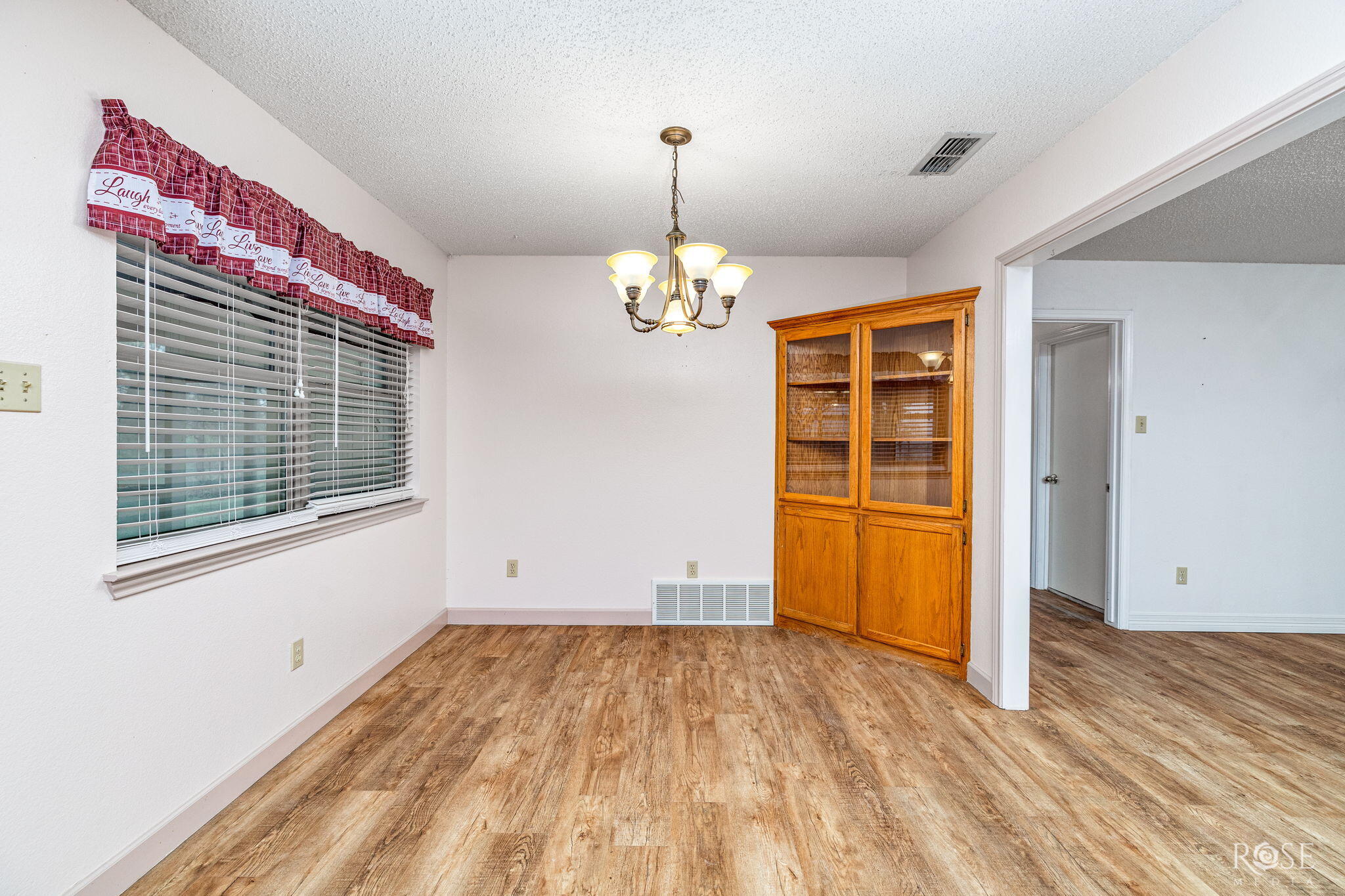 4681 S Jarratt Road Property Photo 8