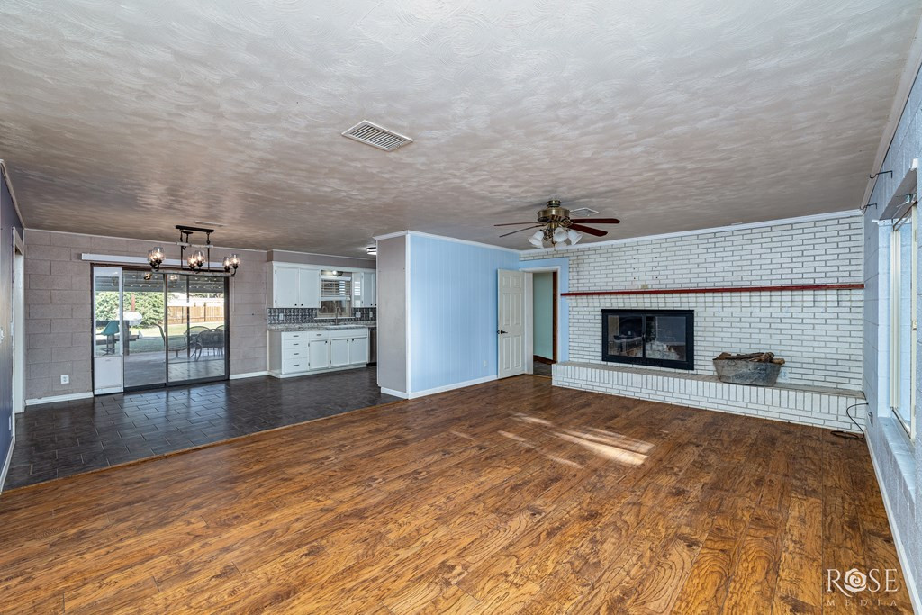 302 Key Street Property Photo 3