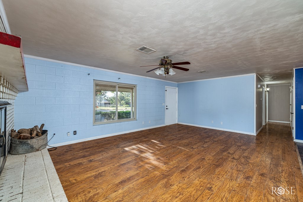 302 Key Street Property Photo 4