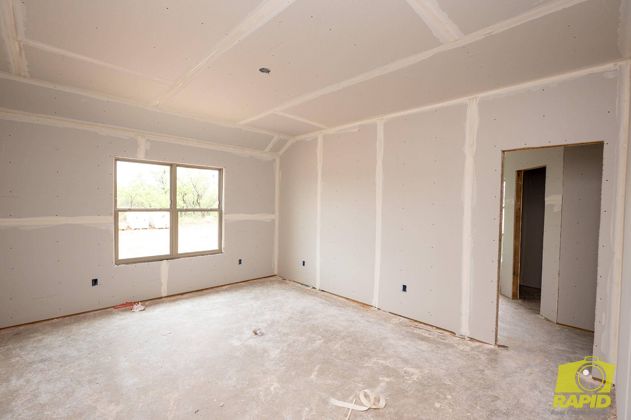 9619 Grey Wolf Lane Property Photo 4