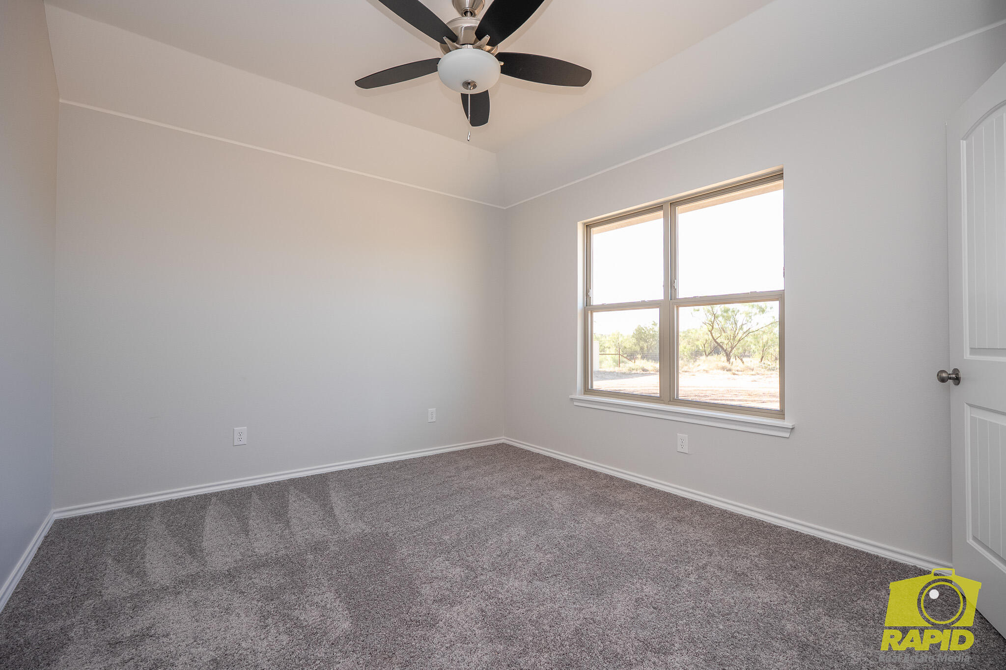9619 Grey Wolf Lane Property Photo 8