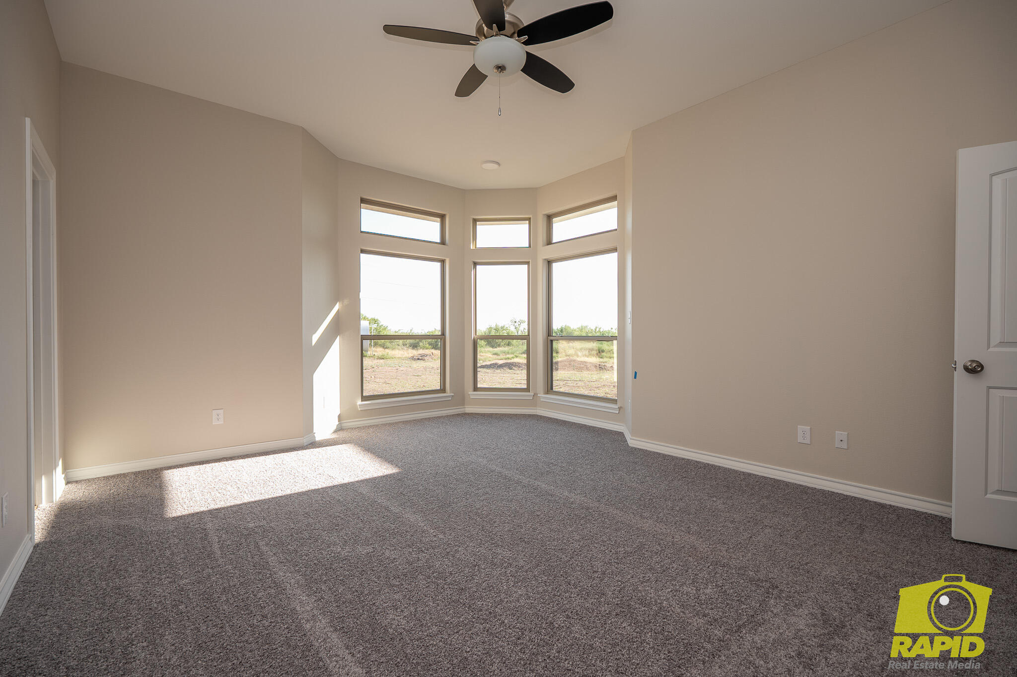 9598 Grey Wolf Lane Property Photo 7