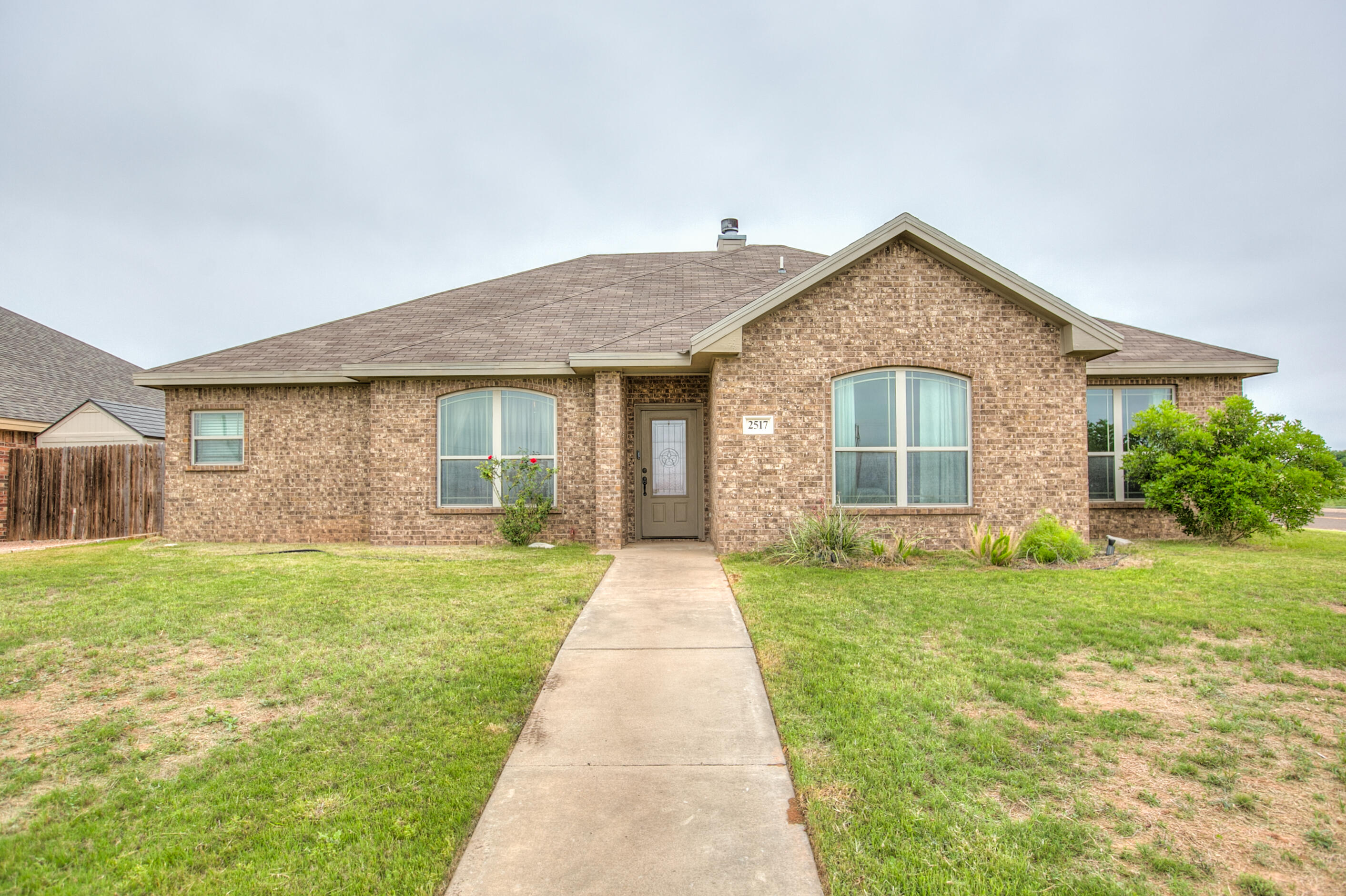 2517 School House Drive Property Photo 1