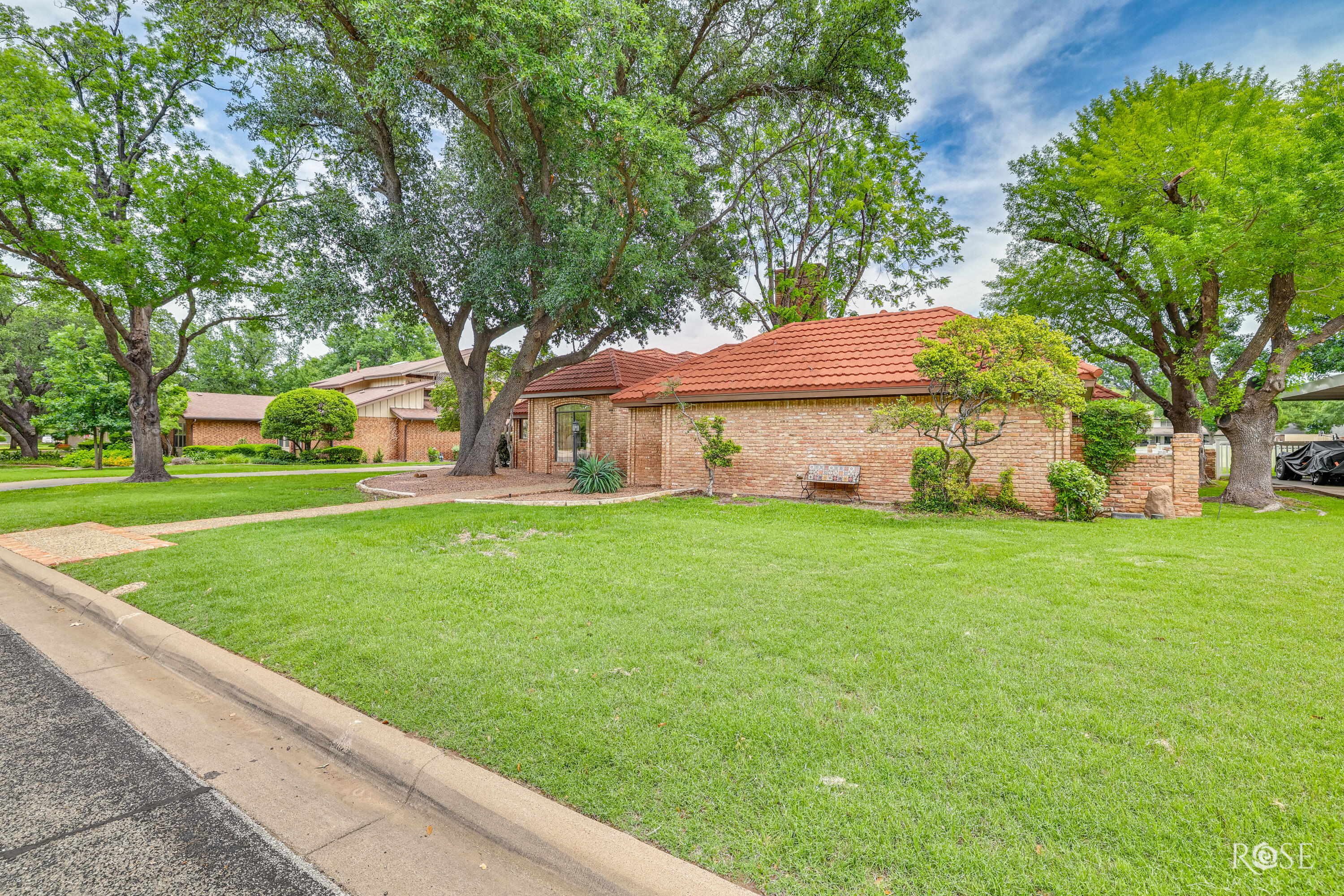 5402 Beverly Drive Property Photo 6