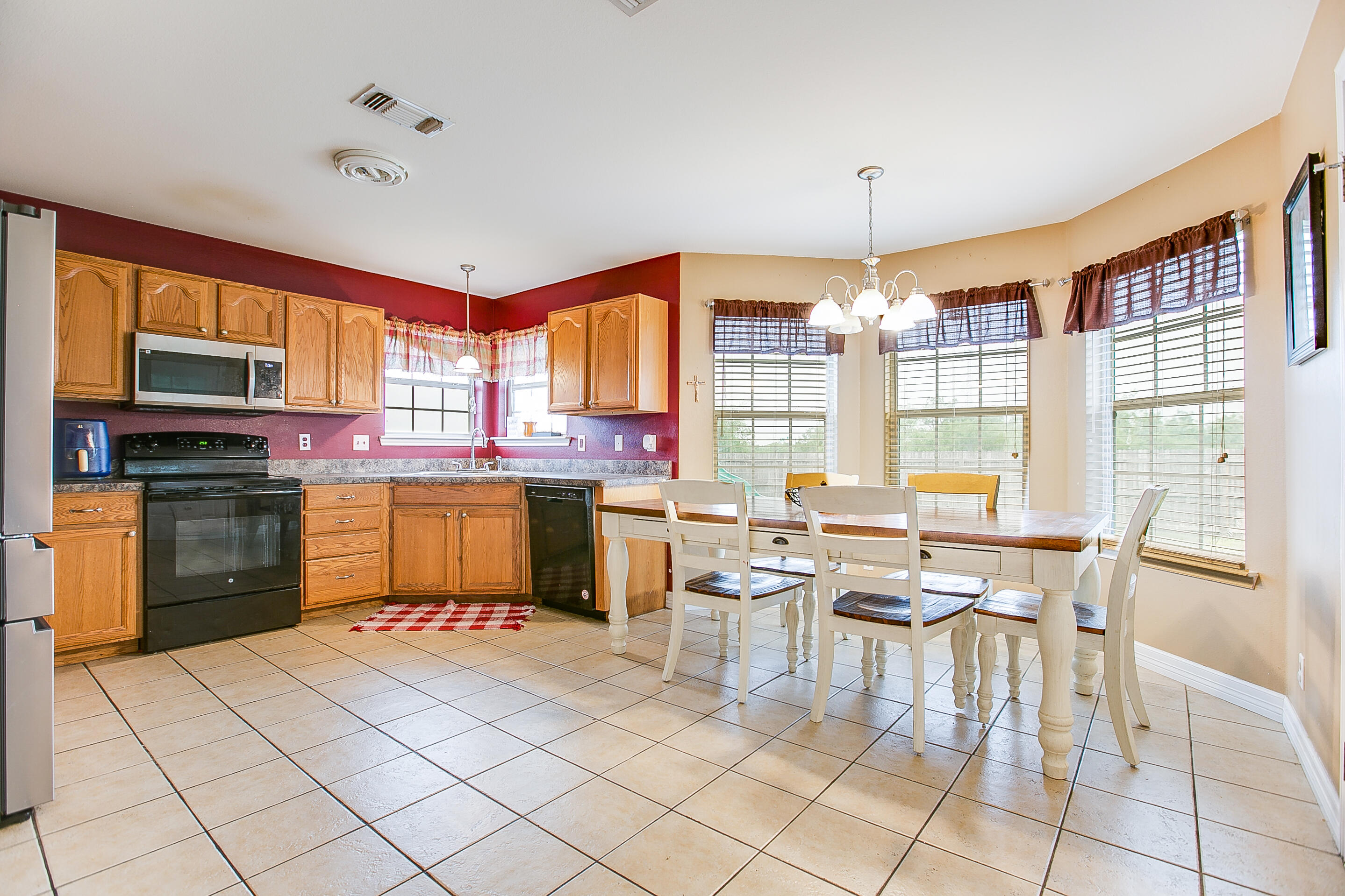3021 Mcgill Boulevard Property Photo 4