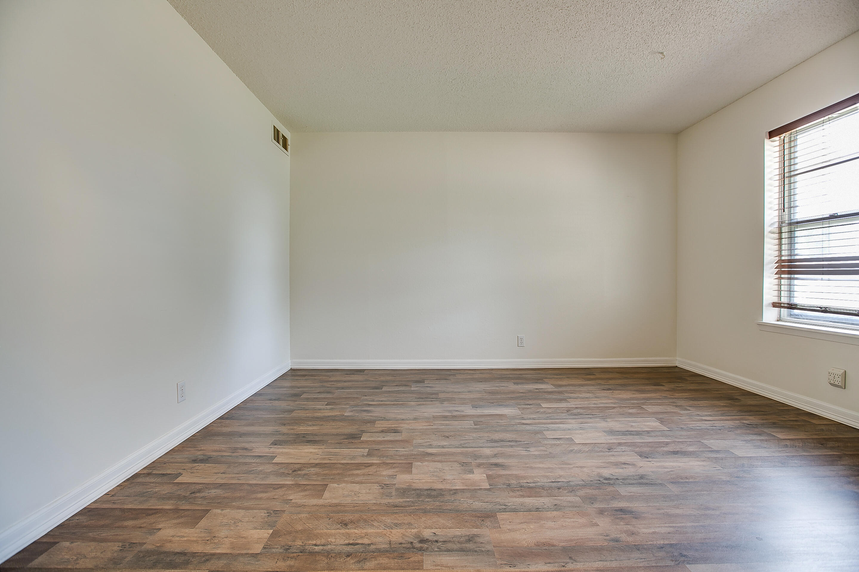 230 Nottingham Trail Property Photo 7