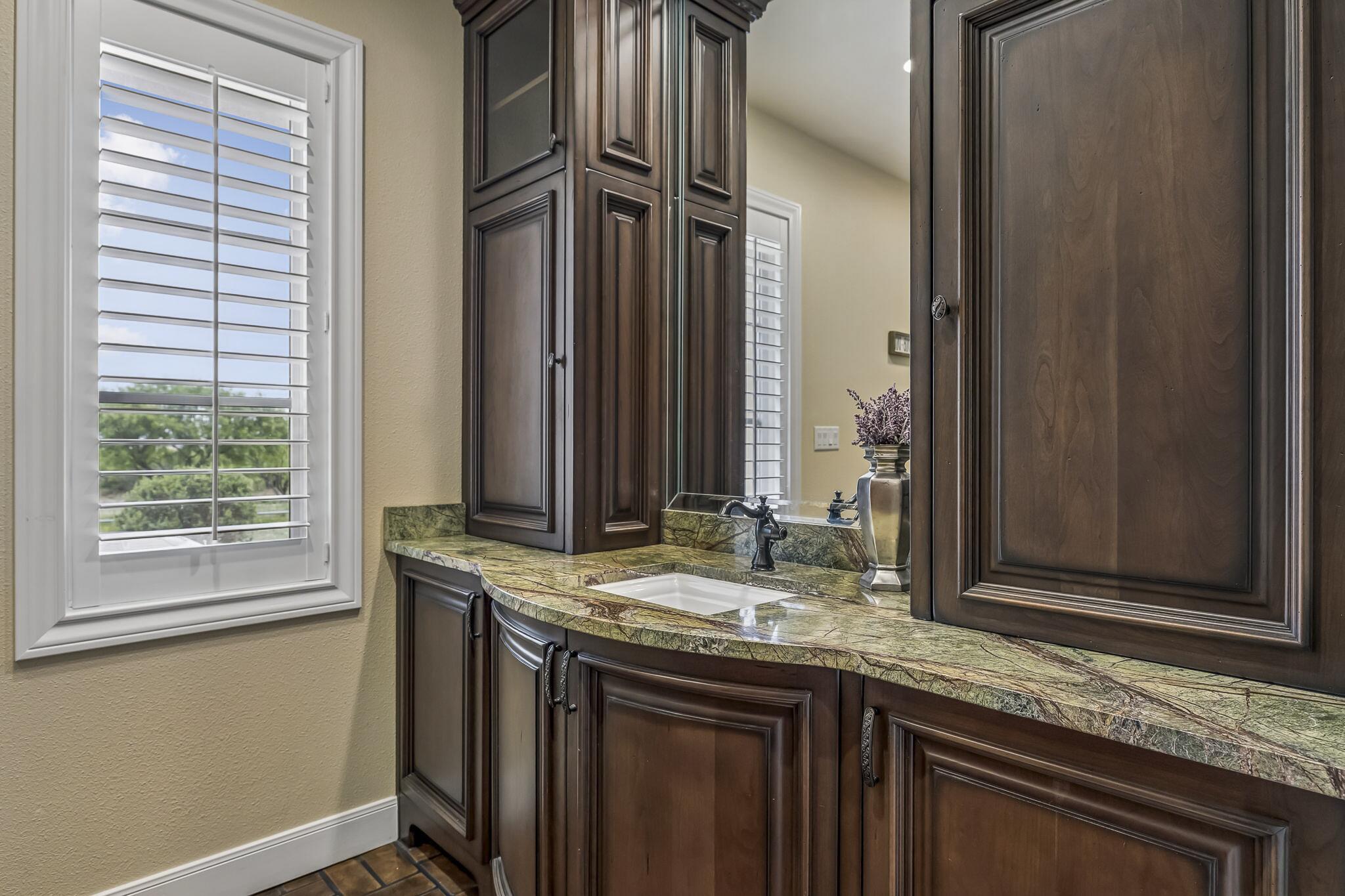 15901 Fm 2402 Property Photo 34