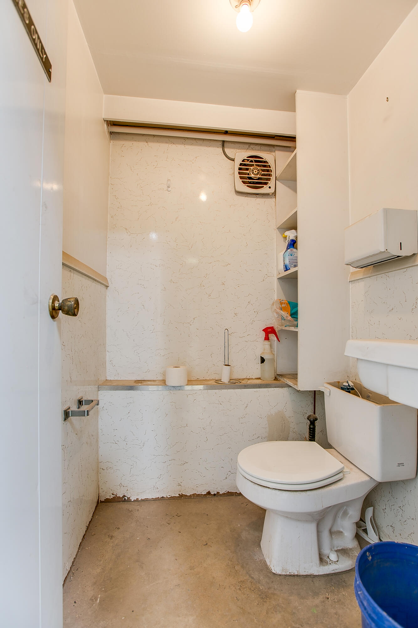 8 E 11th Street Property Photo 11