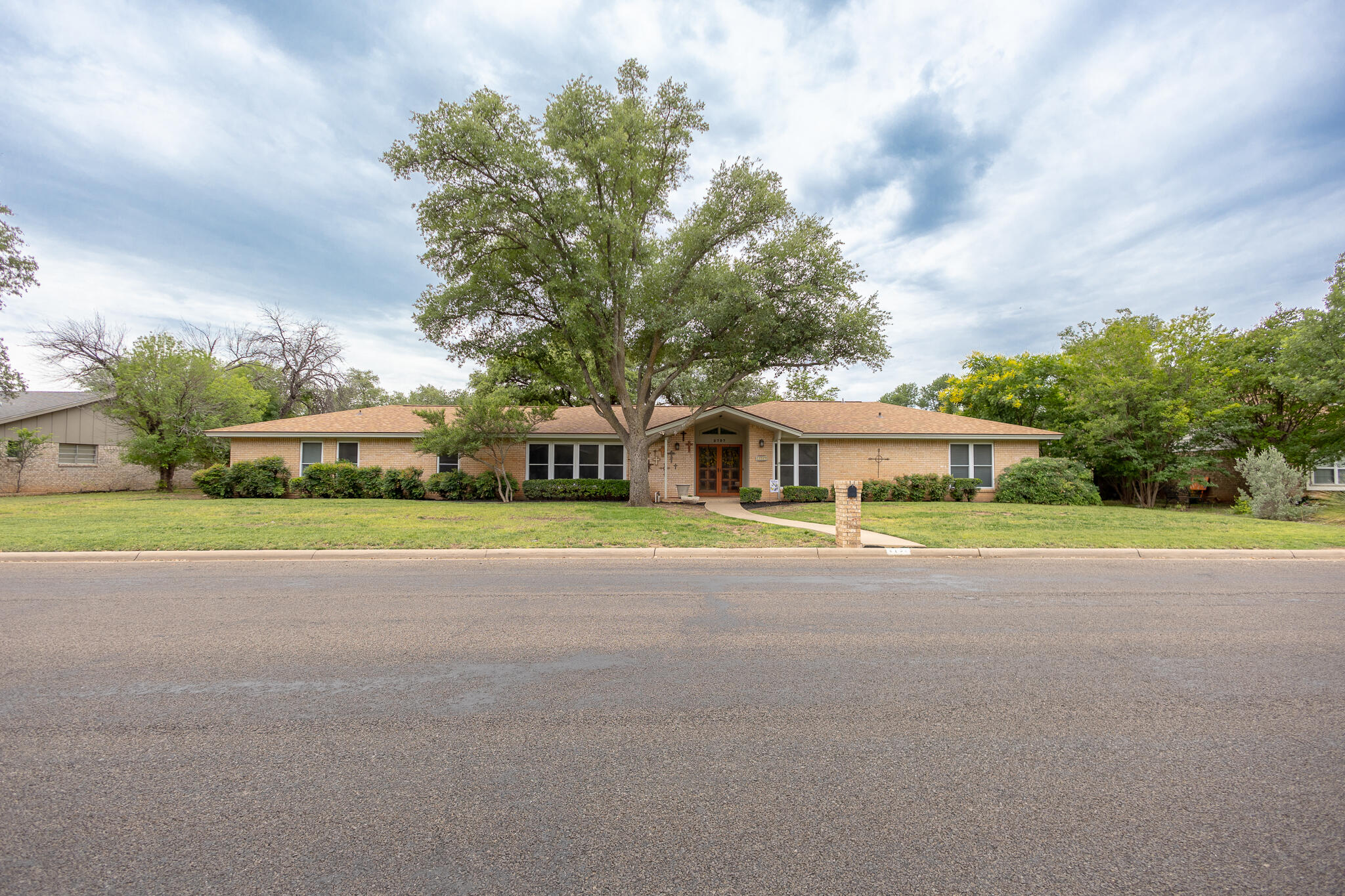 2737 Palo Duro Drive Property Photo 2