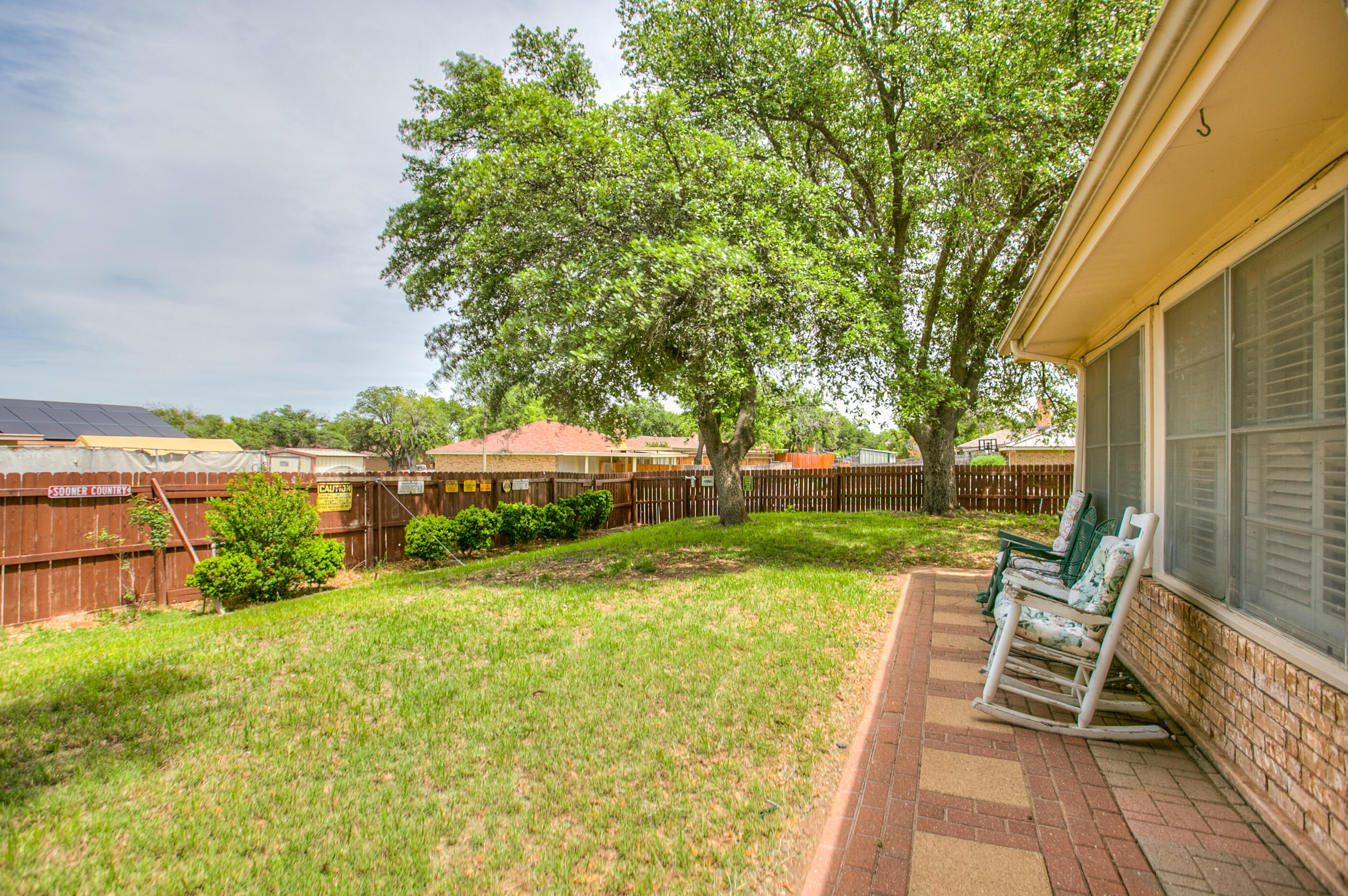 3302 Sierra Court Property Photo 5