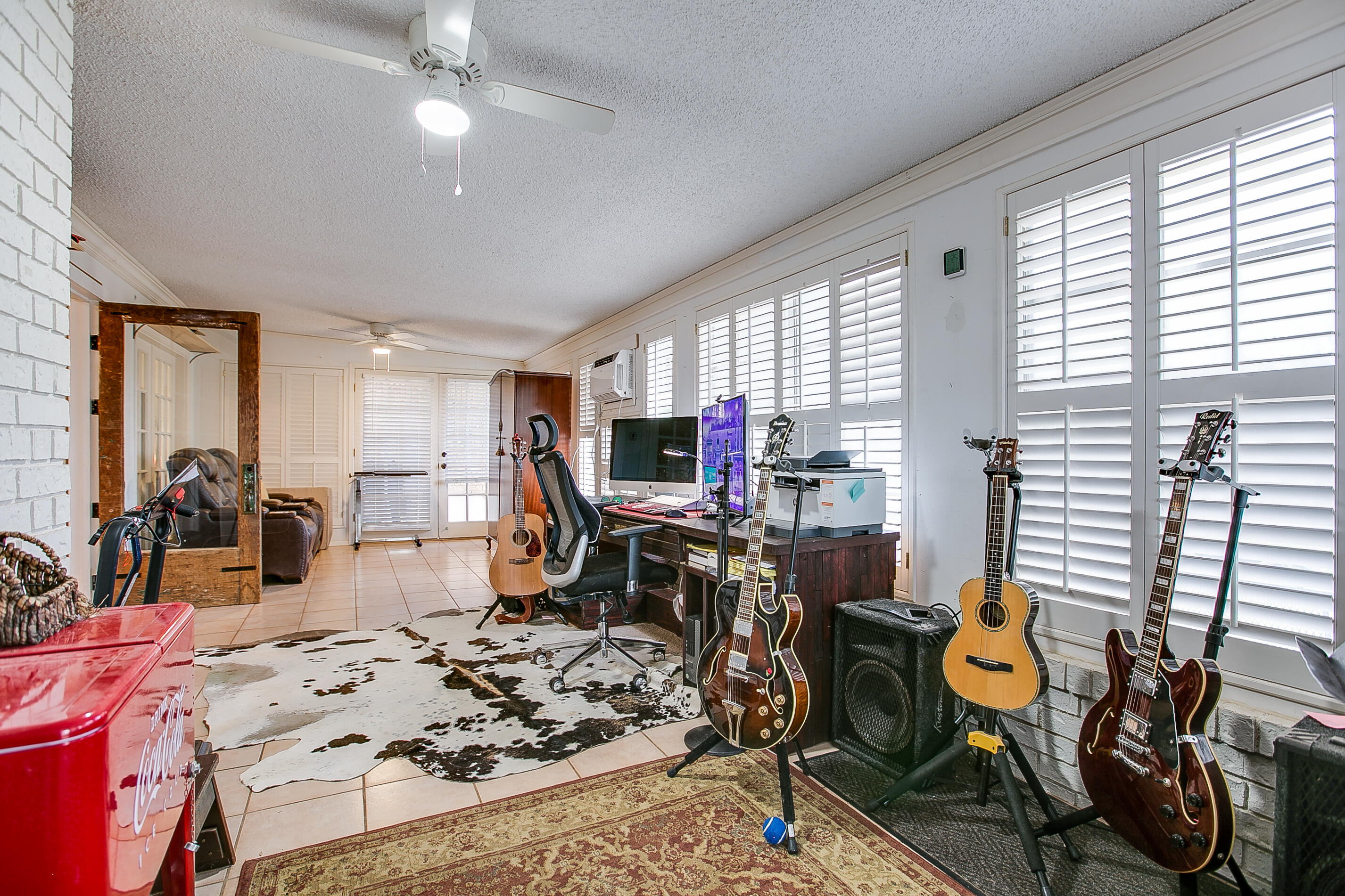3302 Sierra Court Property Photo 16