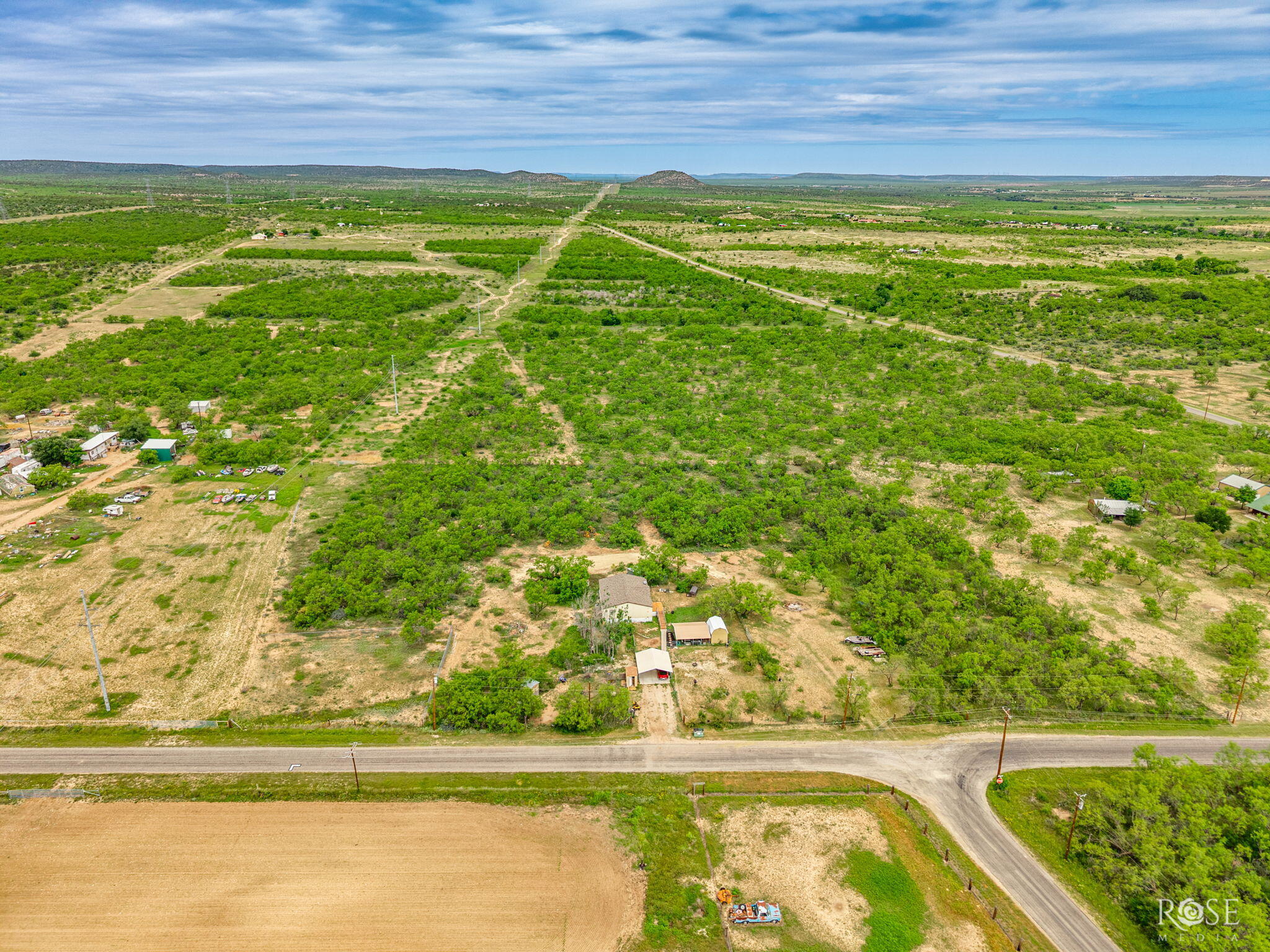 11833 Pin Oak Road Property Photo 4