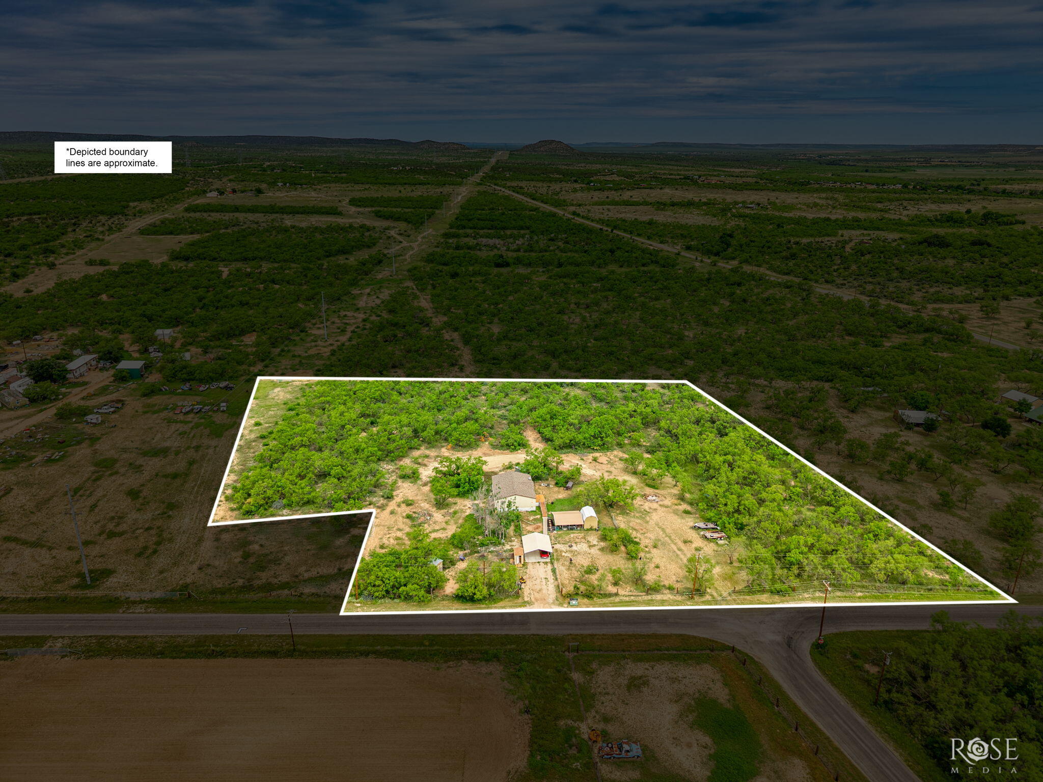 11833 Pin Oak Road Property Photo 5
