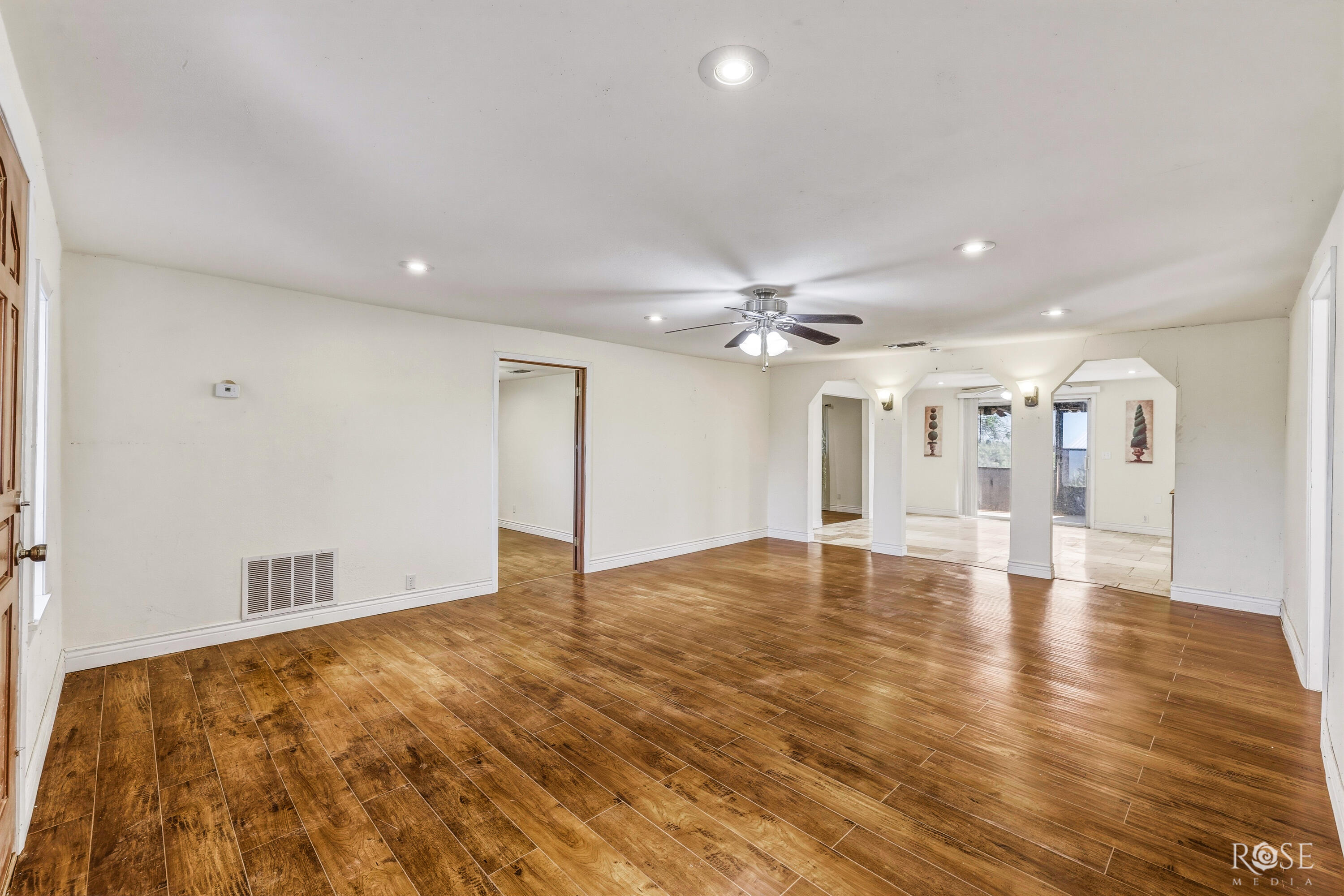140 Jones Circle Property Photo 8