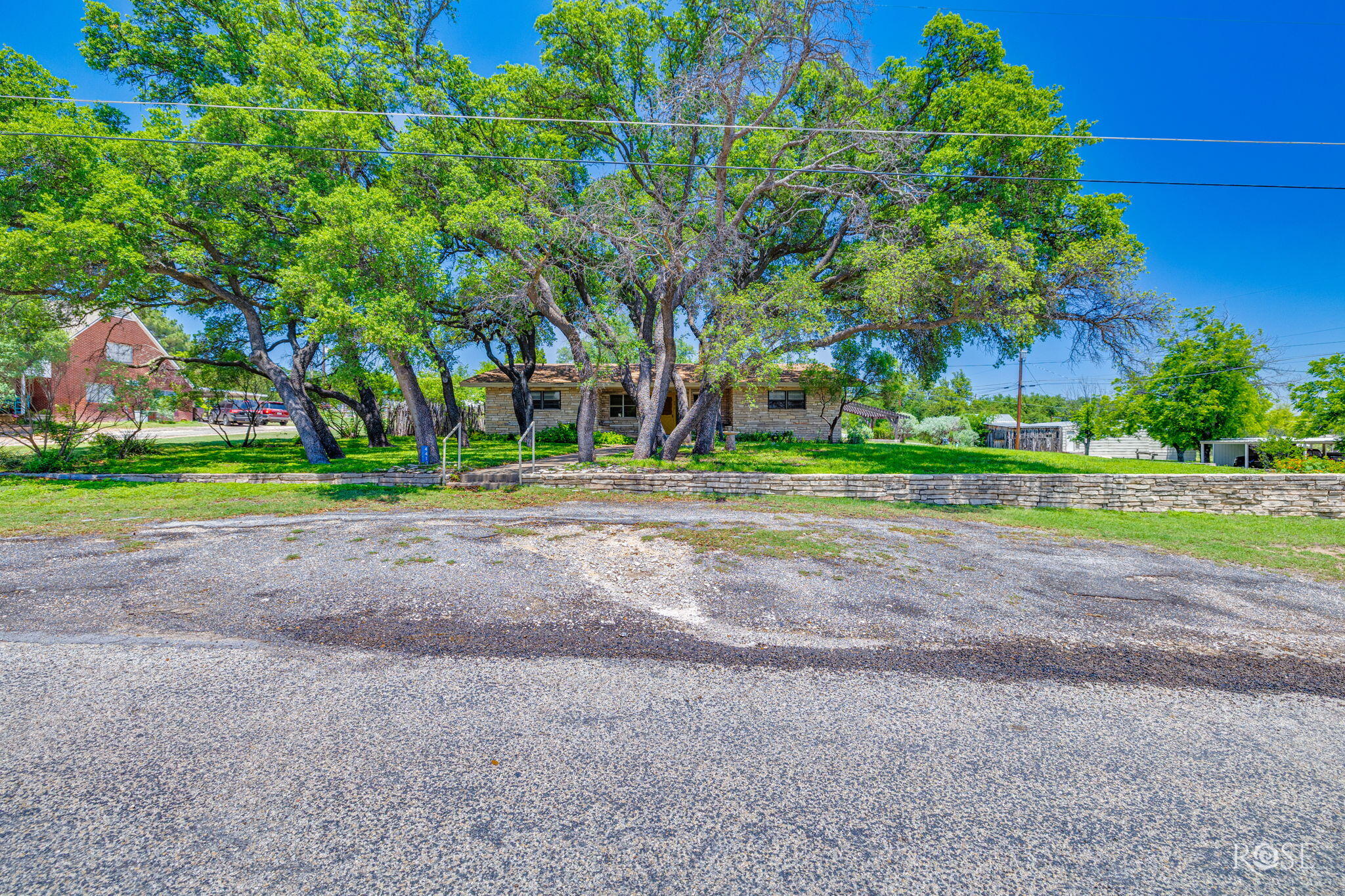 4410 Ford Street Property Photo 3